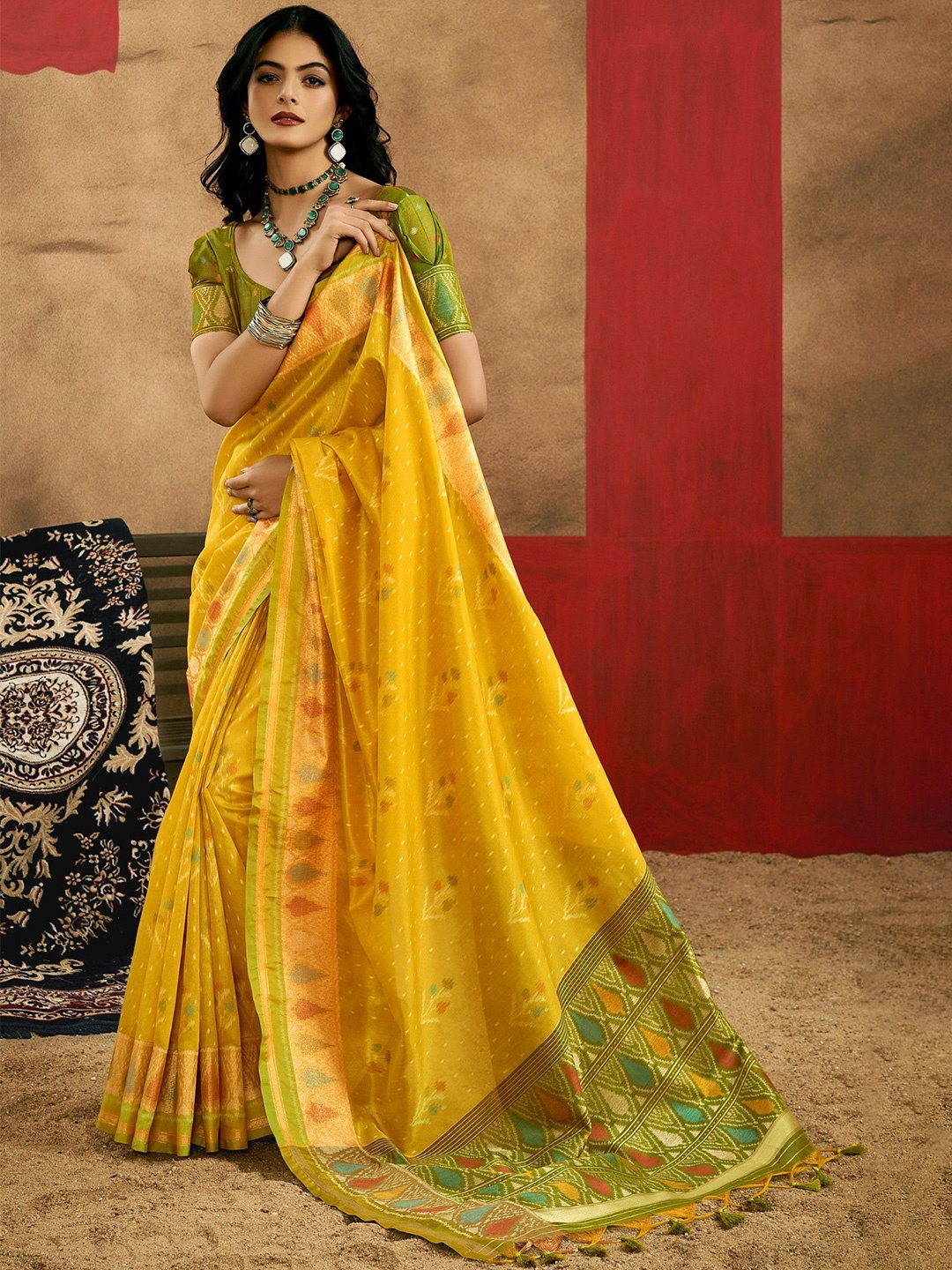 

MySilkLove Women Ethnic Motifs Zari Patola Saree, Yellow