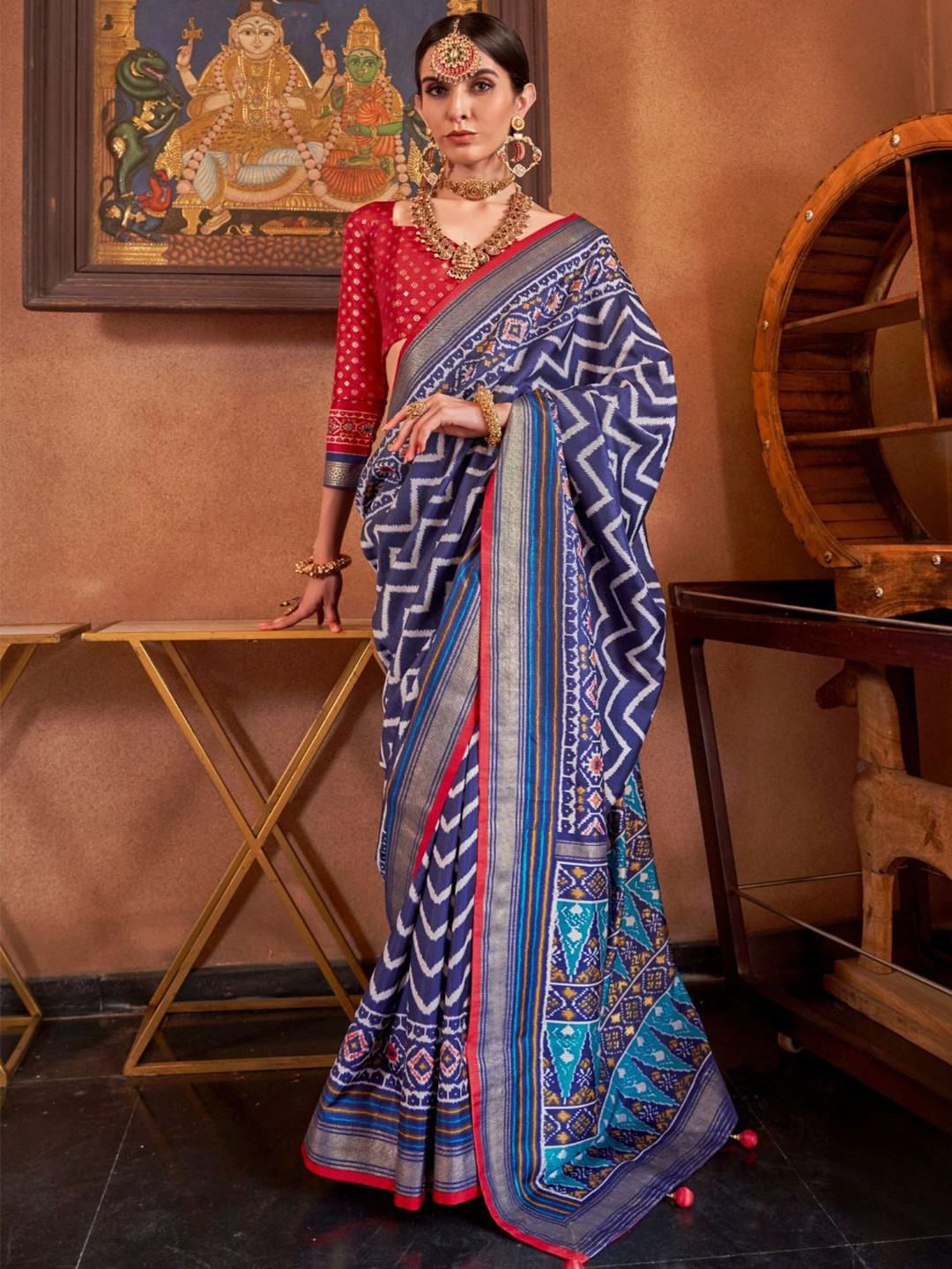 

DEVATITHI Patola Silk Saree, Turquoise blue