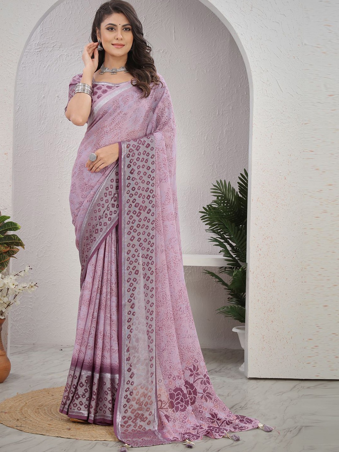 

Mitera Floral Printed Saree With Blouse Piece, Purple