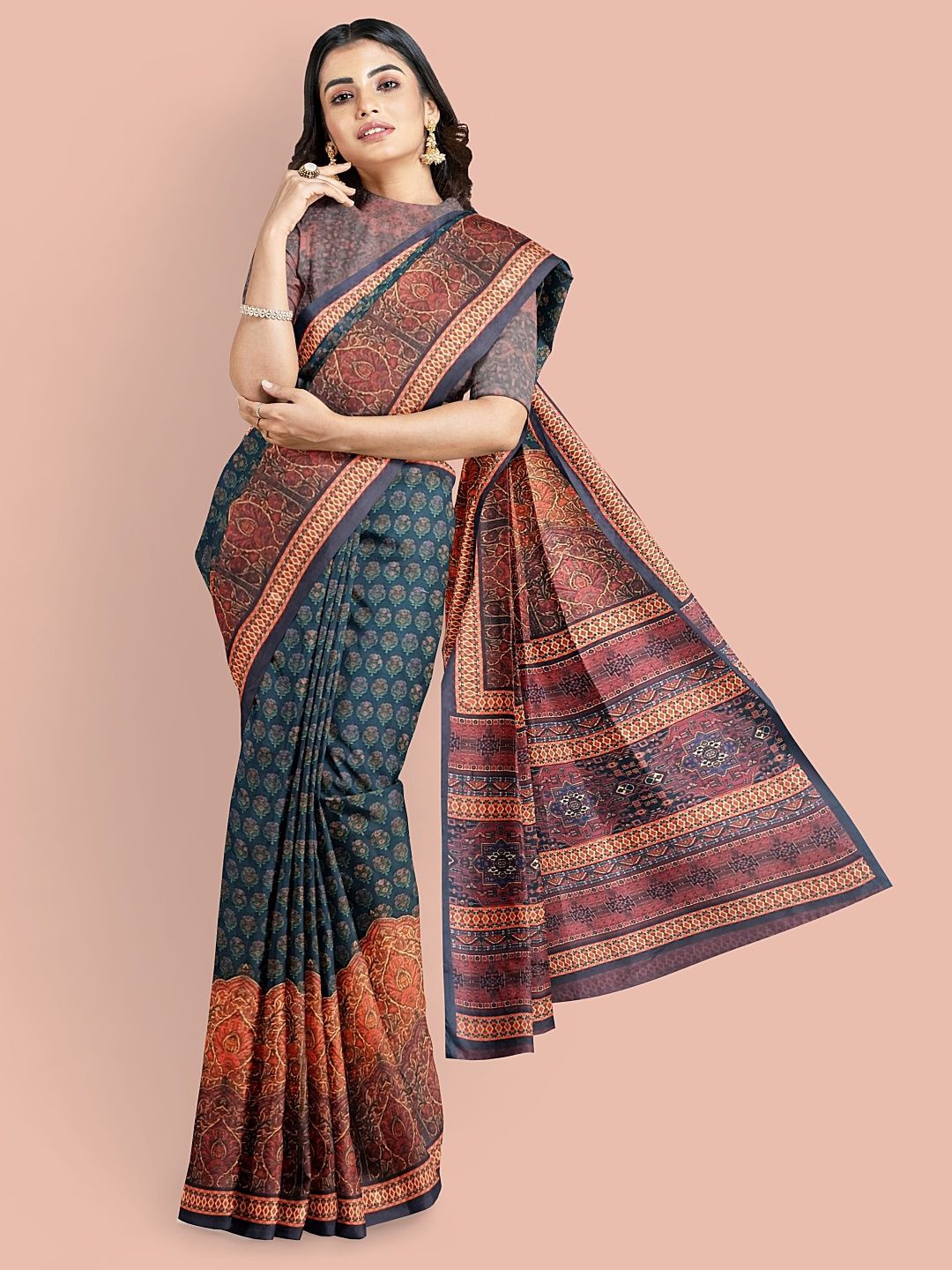

Avyay Creation Floral Saree, Blue