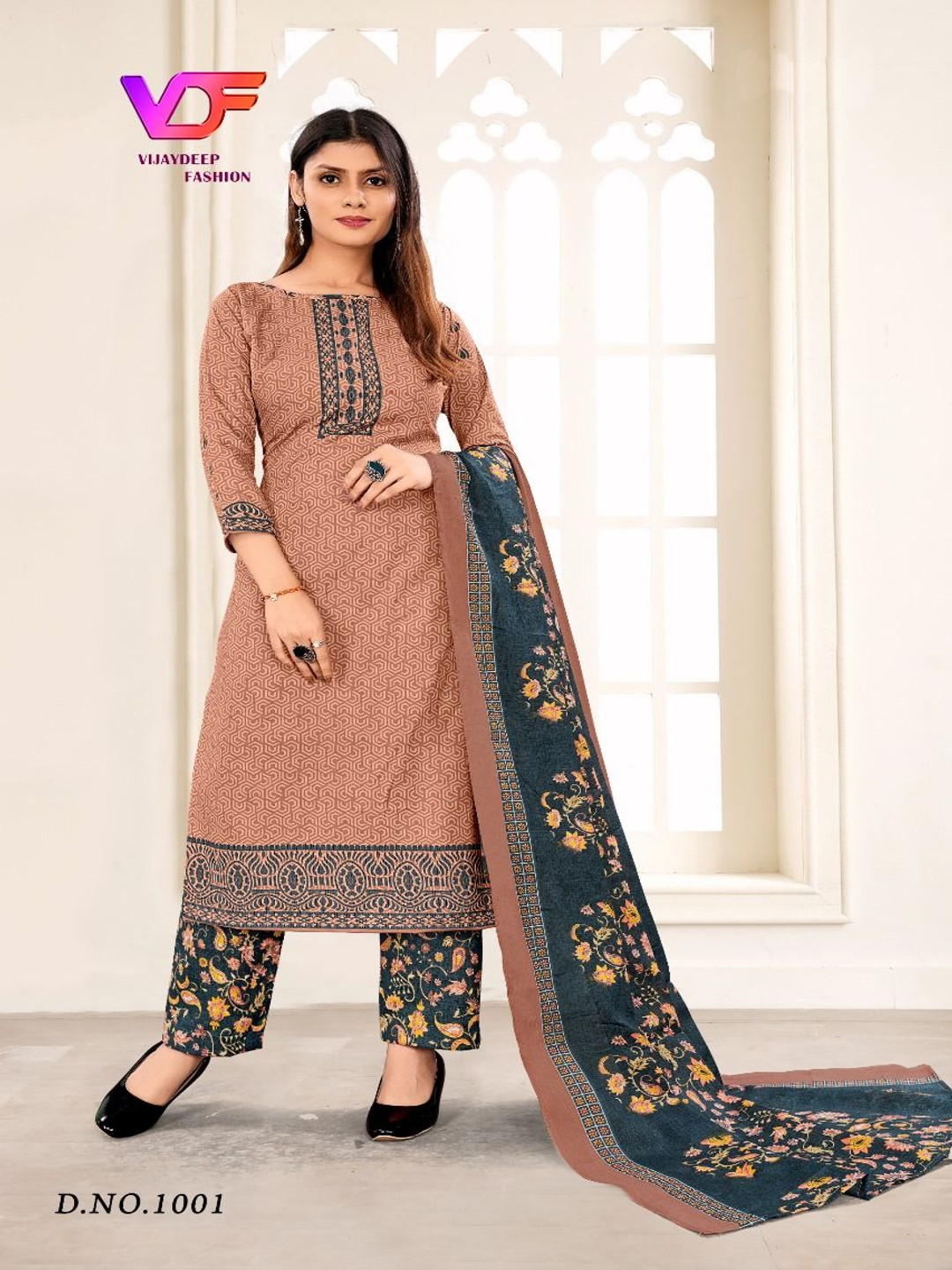 

EVERETHNIC Geometric Printed Unstitched Dress Material, Brown