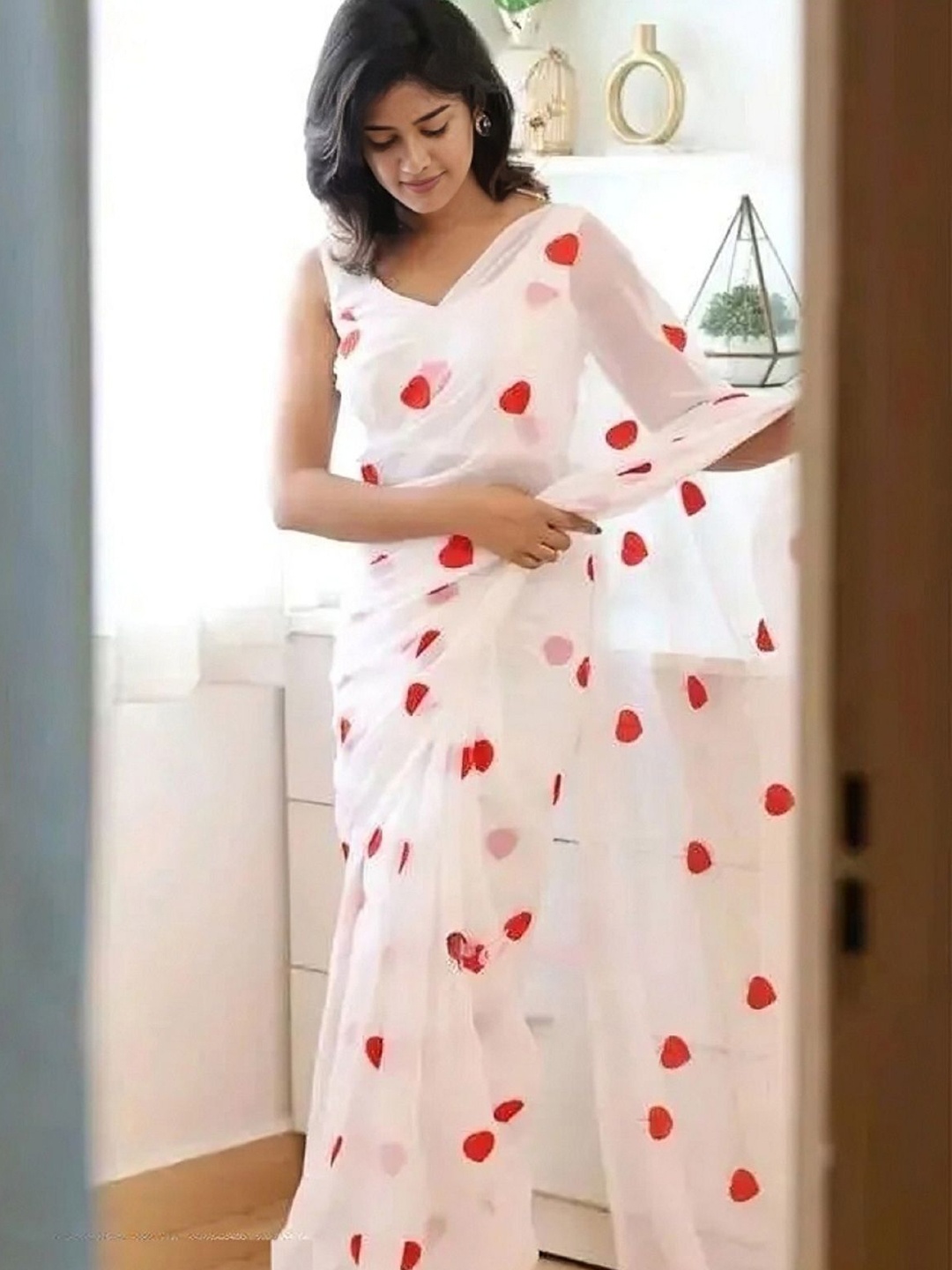 

A TO Z CART Abstract Printed Pure Georgette Saree, White