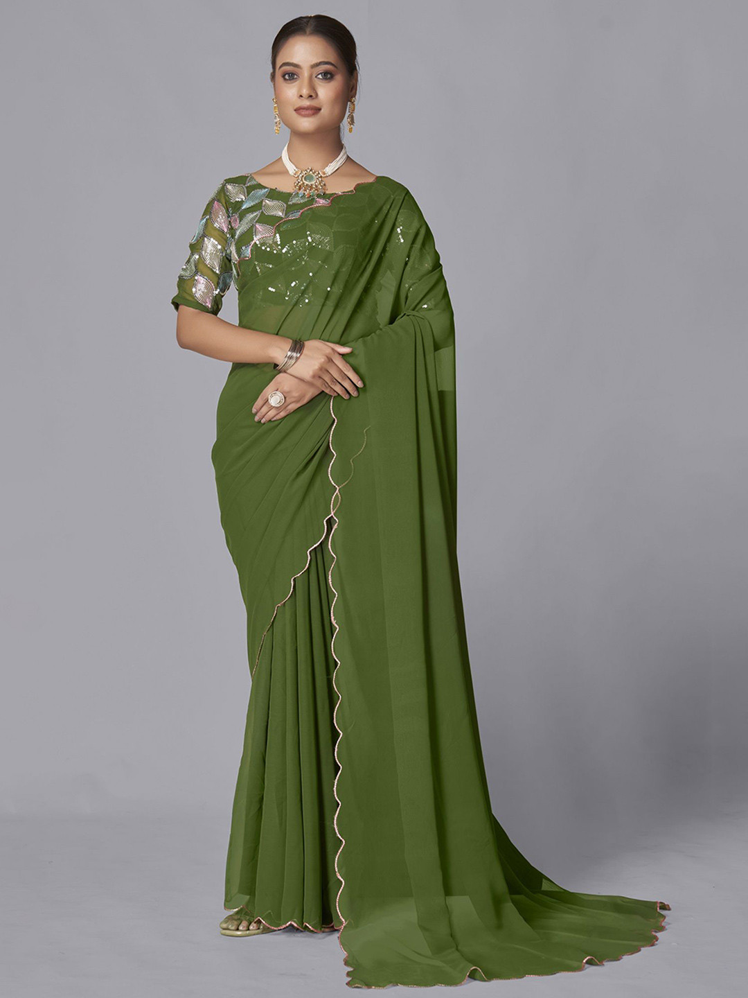

A TO Z CART Sequinned Pure Georgette Saree, Green
