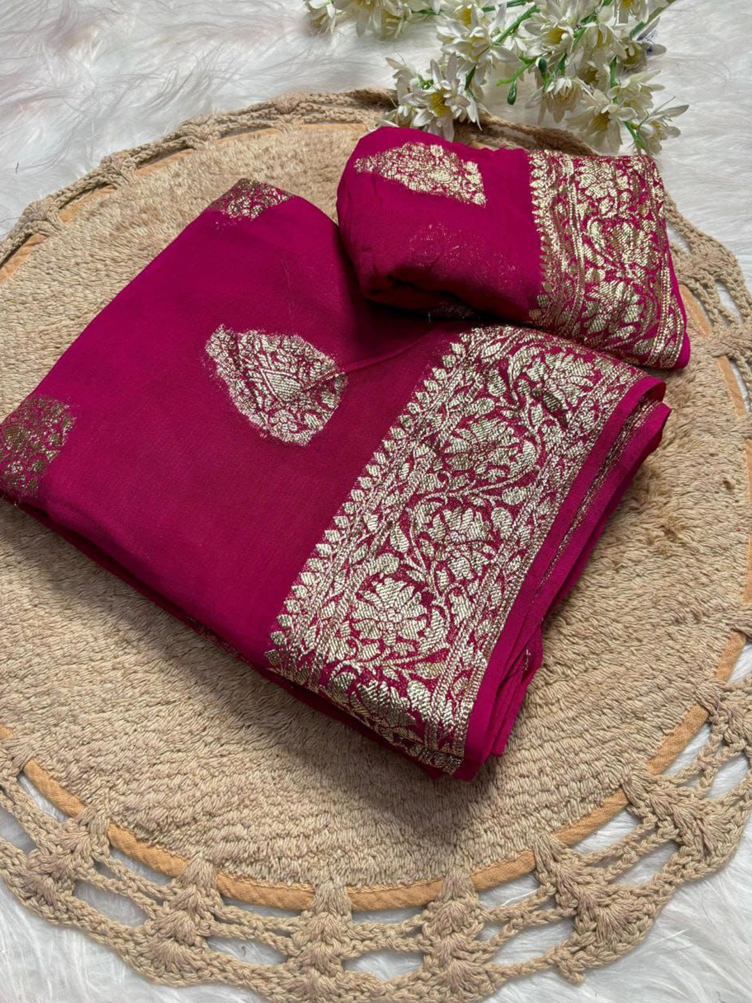 

PAYAL CREATION Ethnic Motifs Zari Pure Georgette Saree, Pink