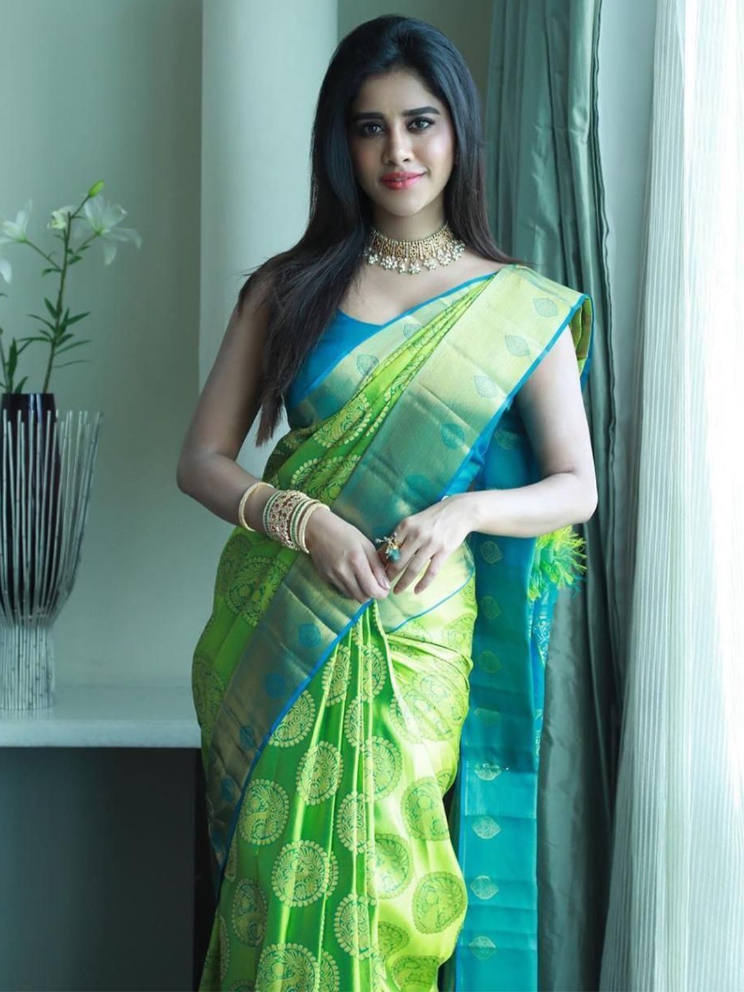 

Upalksh Woven Design Zari Pure Silk Tussar Saree, Green