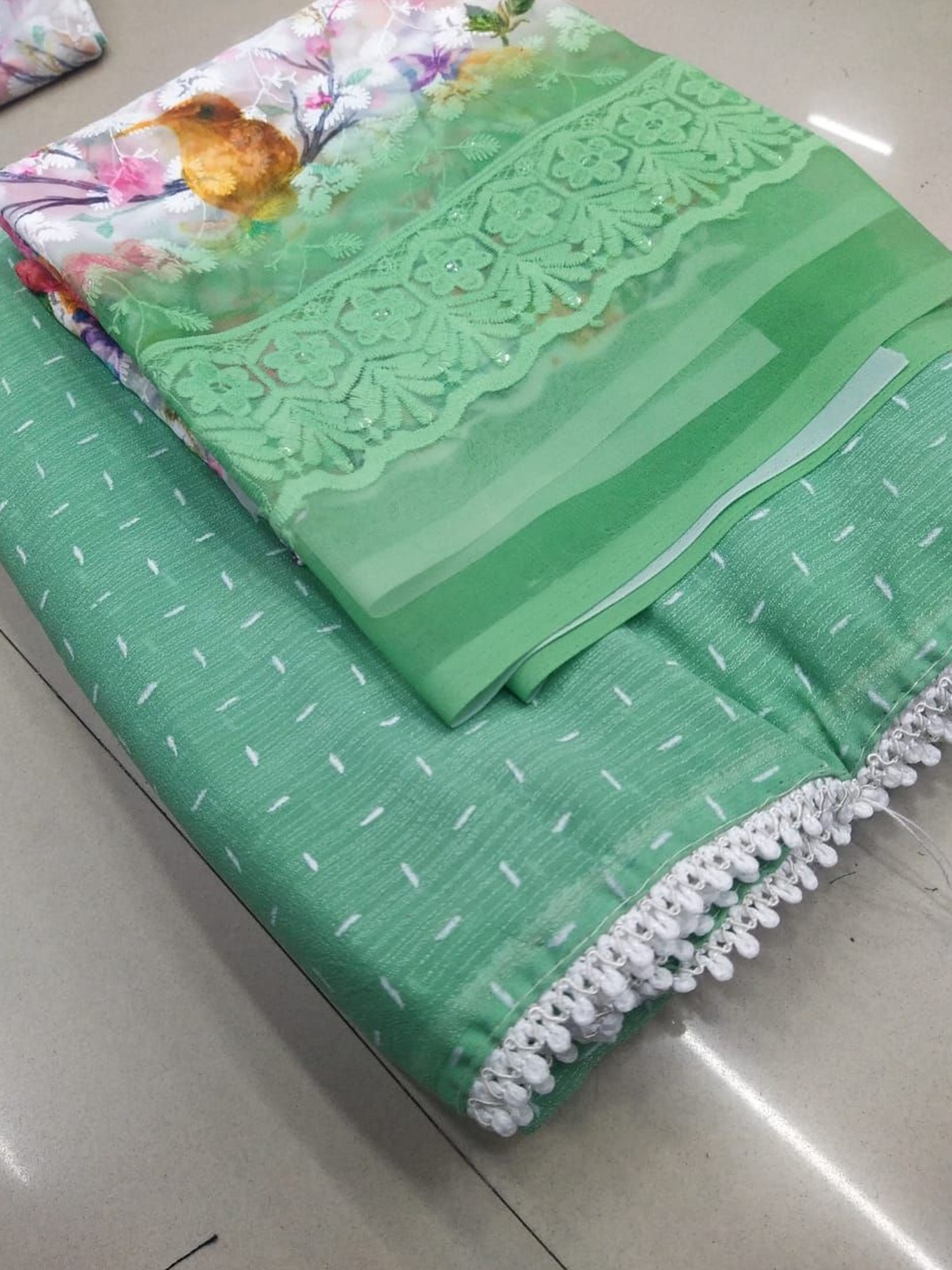 

BAESD Women Pure Georgette Maheshwari Saree, Green