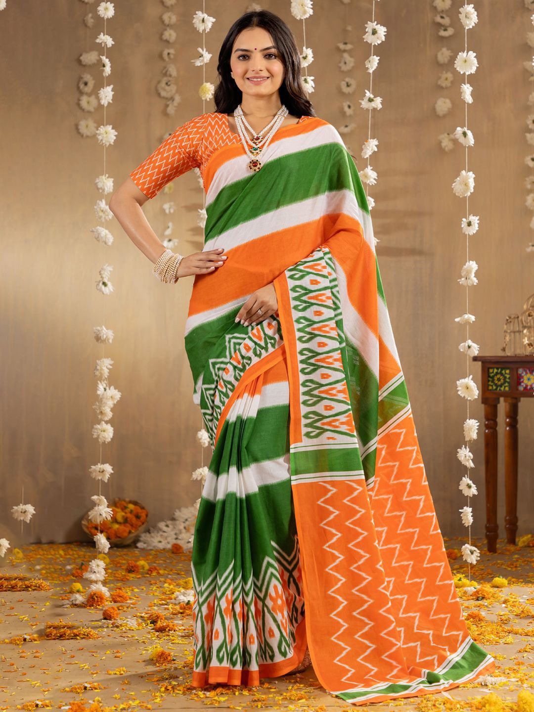 

Saree mall Striped Ikat Sarees, Green