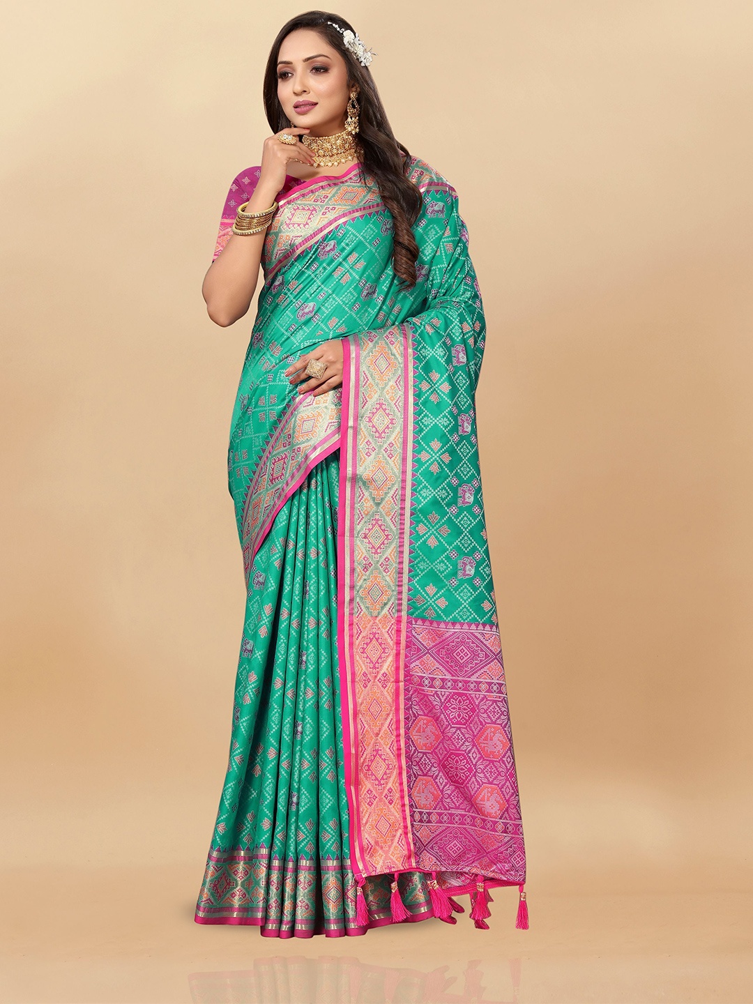 

Upalksh Woven Design Printed Patola Saree, Green