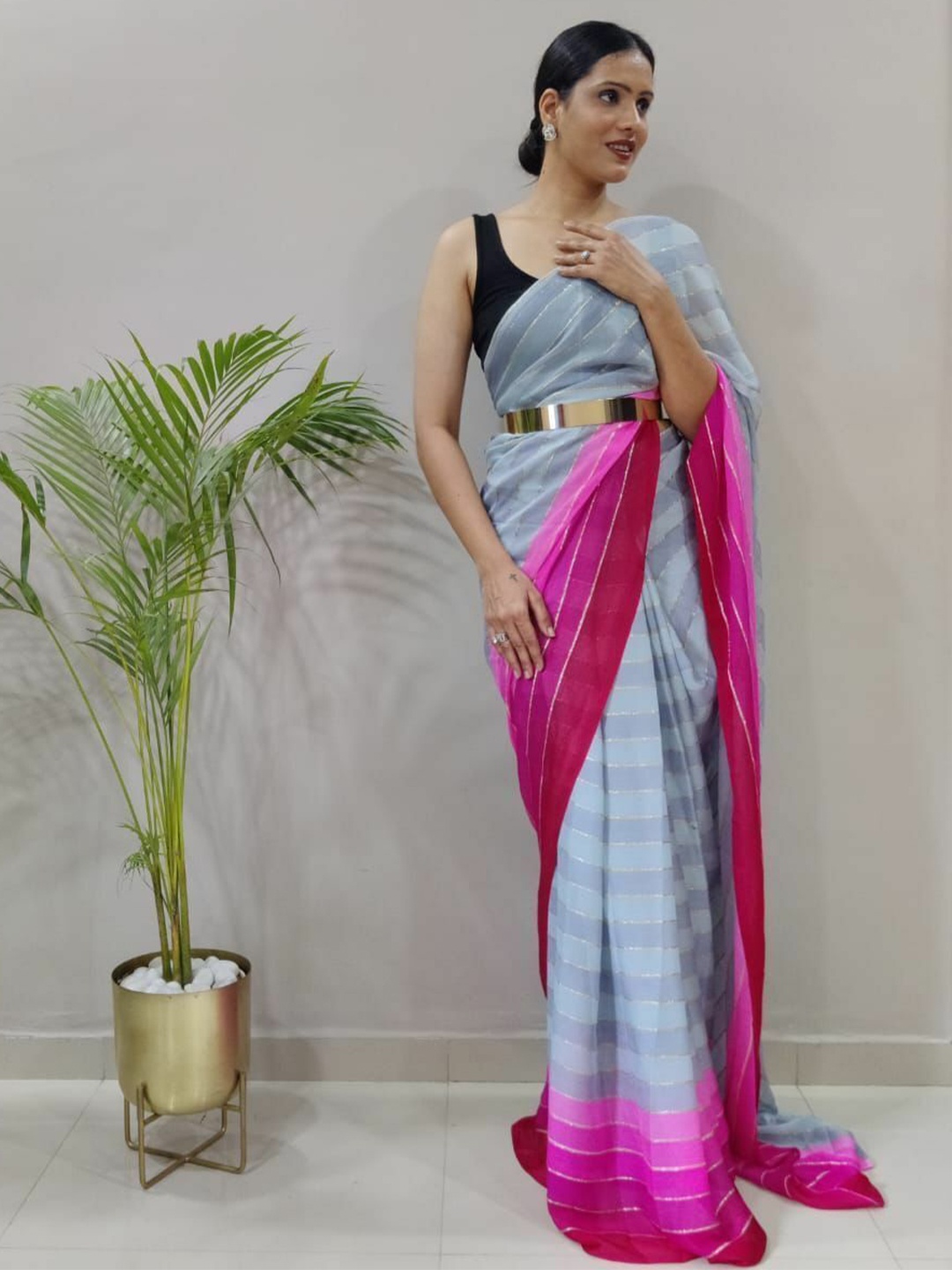 

Upalksh Colourblocked Pure Silk Saree, Grey