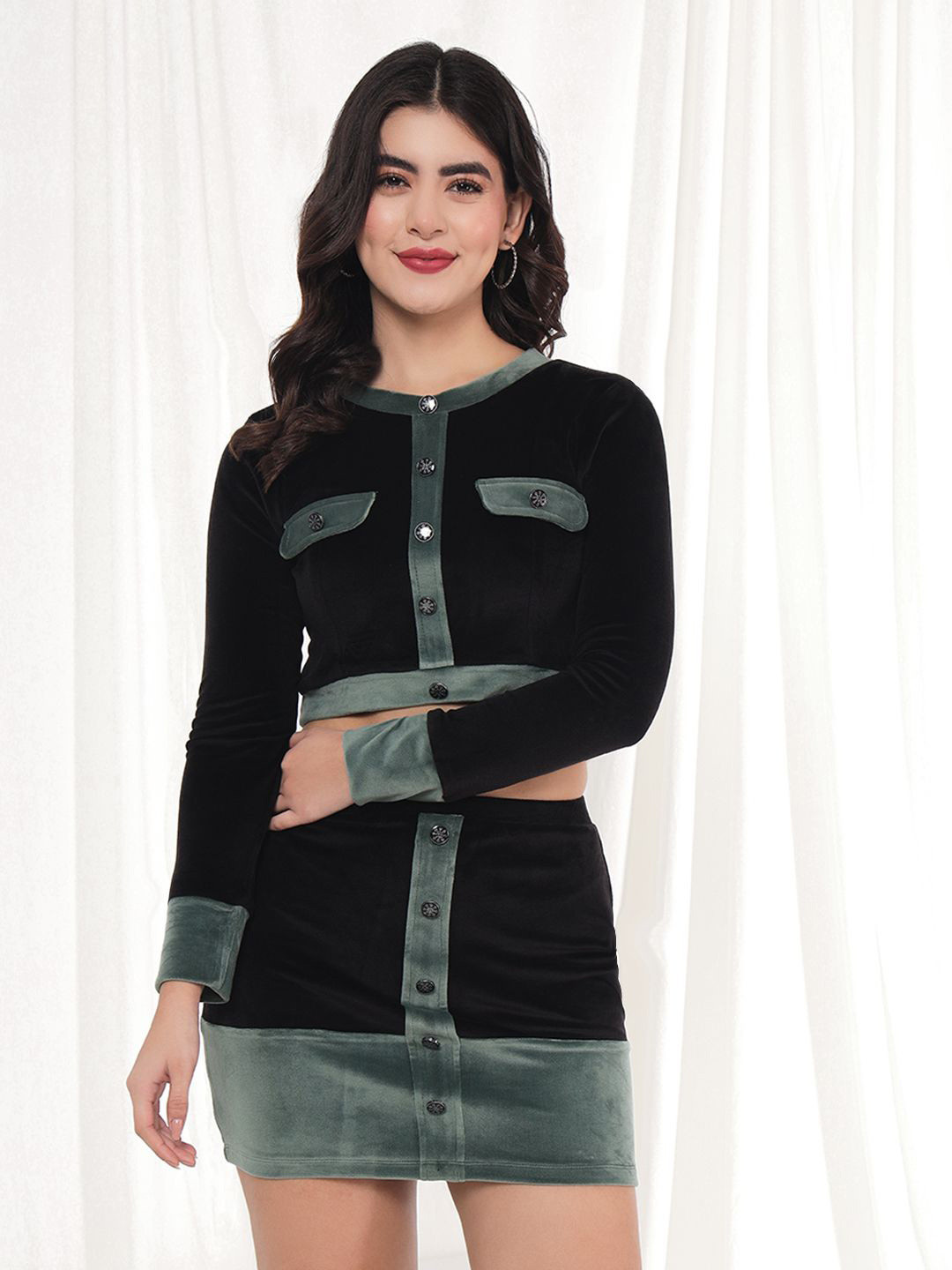 

BAESD Colourblocked Long Sleeves Top With Skirt, Black