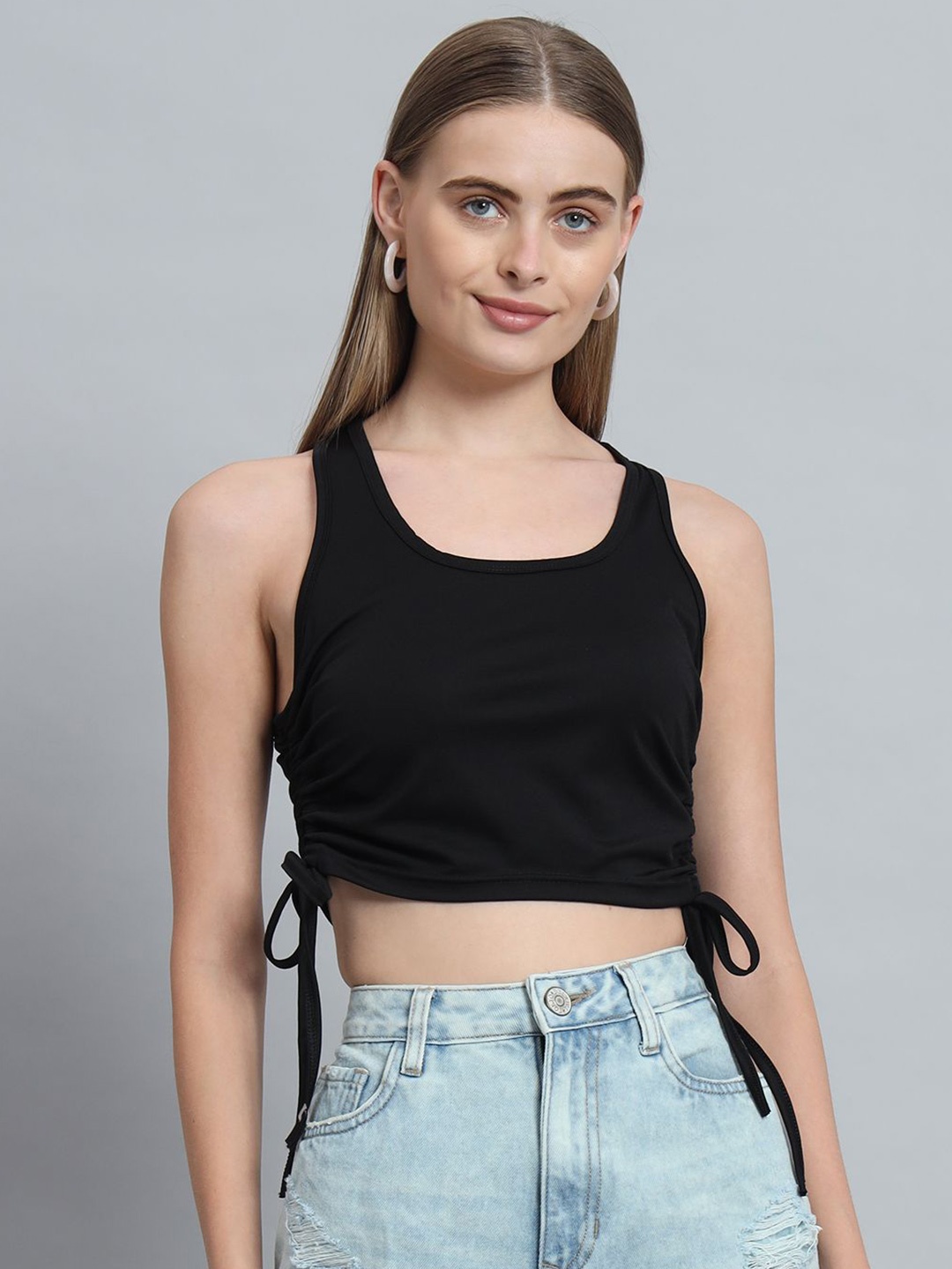 

ND & R Women Sleeveless Solid U Neck Crop top, Black