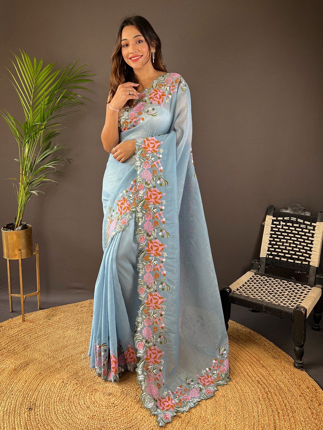 

LeeliPeeri Designer Floral Embroidered Saree, Blue