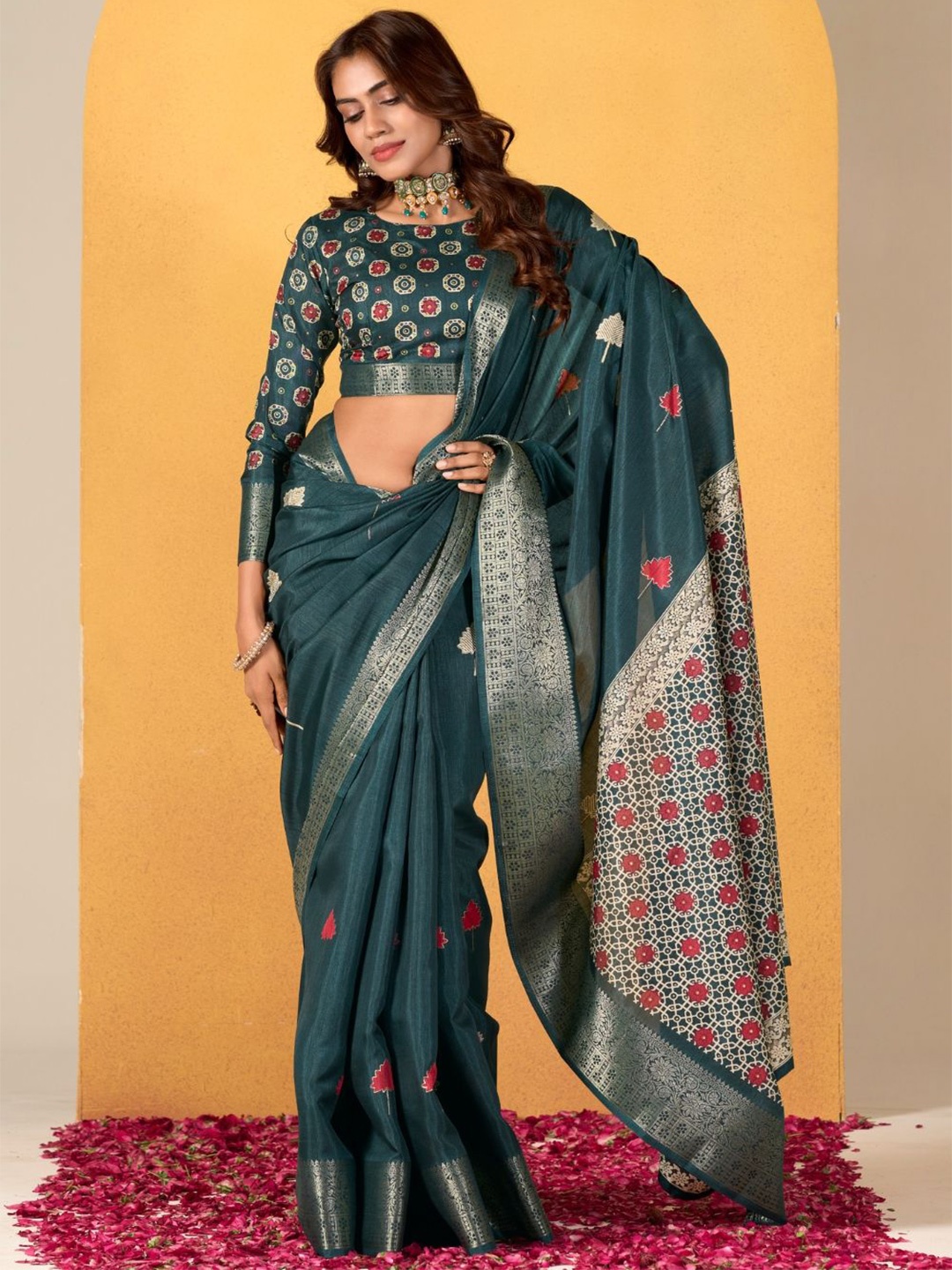 

DEVATITHI Blue Soft Dola With Foil Print Saree