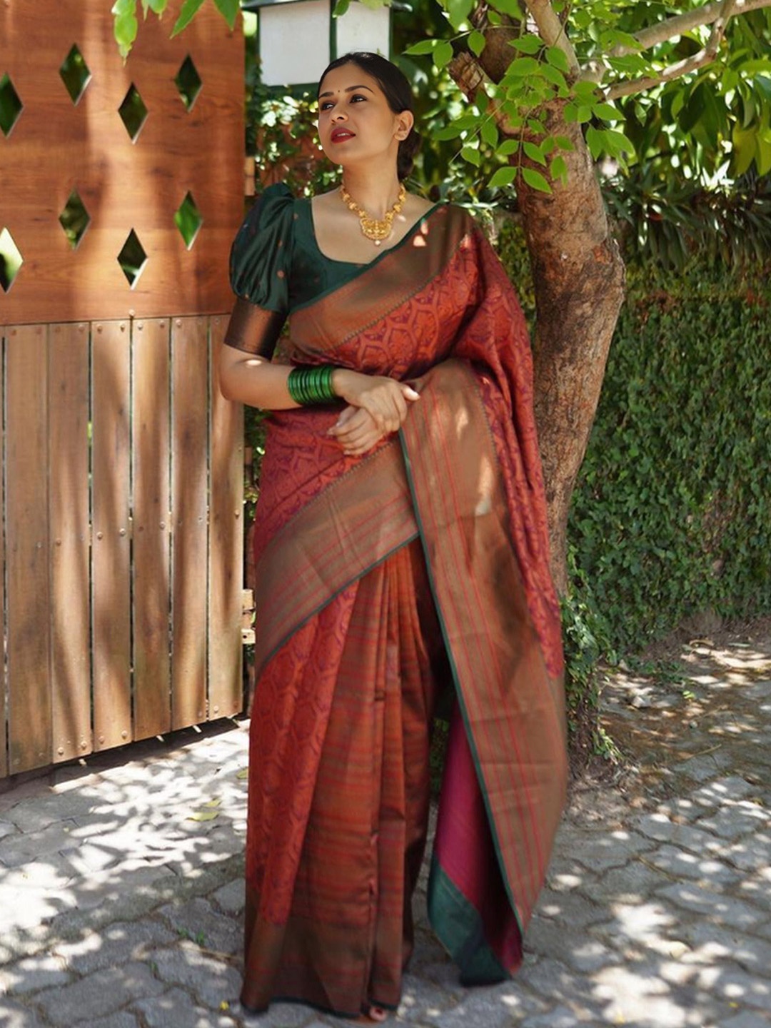 

Upalksh Woven Design Zari Pure Cotton Kanjeevaram Saree, Maroon