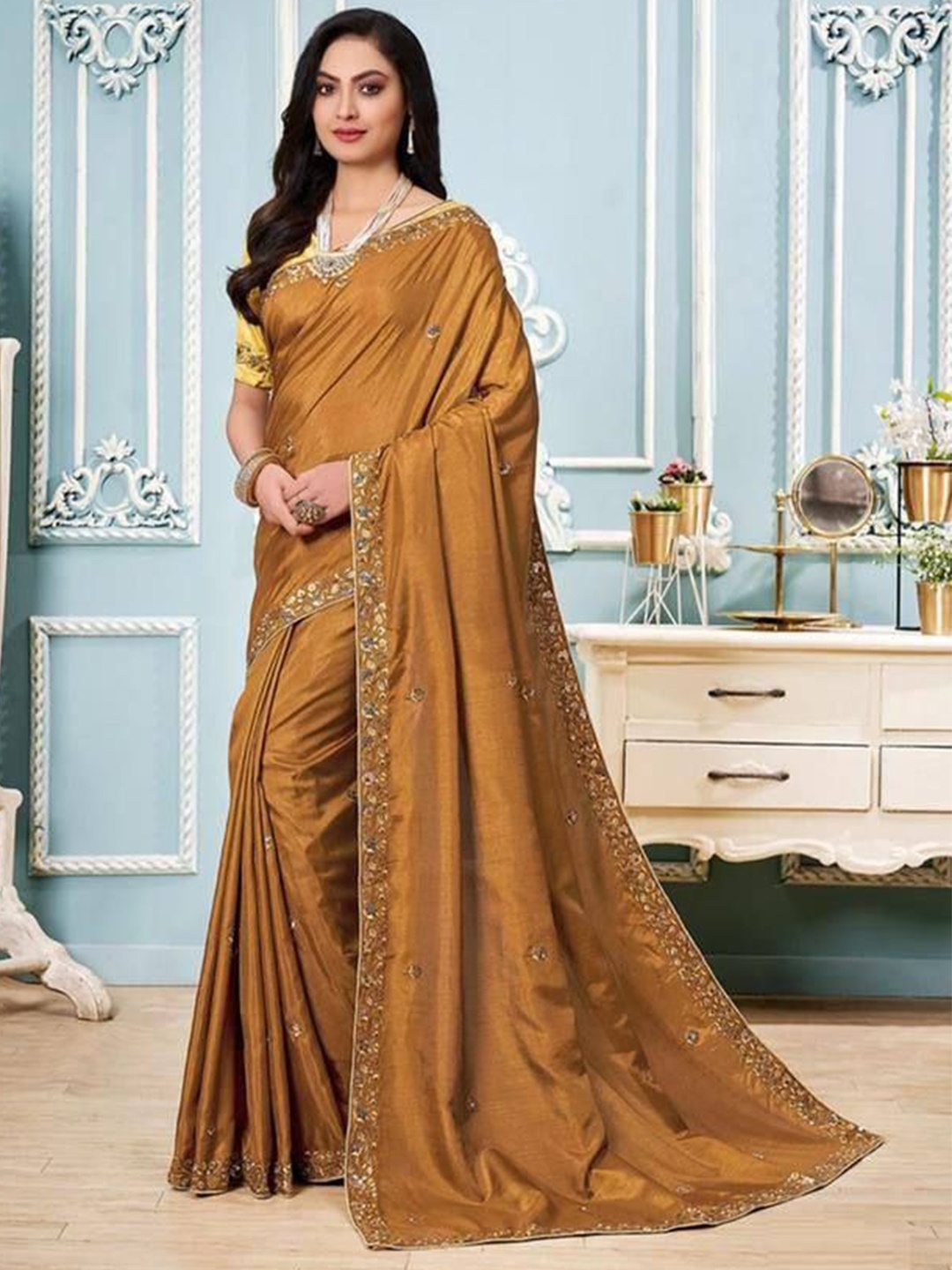 

Anouk Women Embellished Saree With Blouse Piece, Mustard