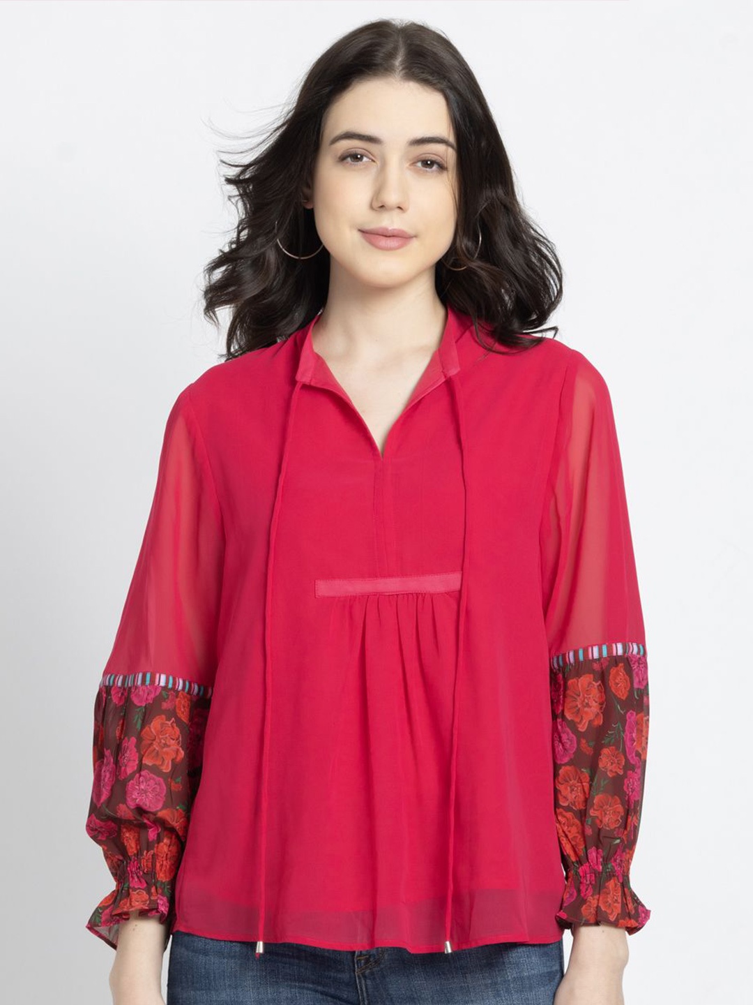 

SHAYE Women V-Neck Pink Floral Printed Casual Top