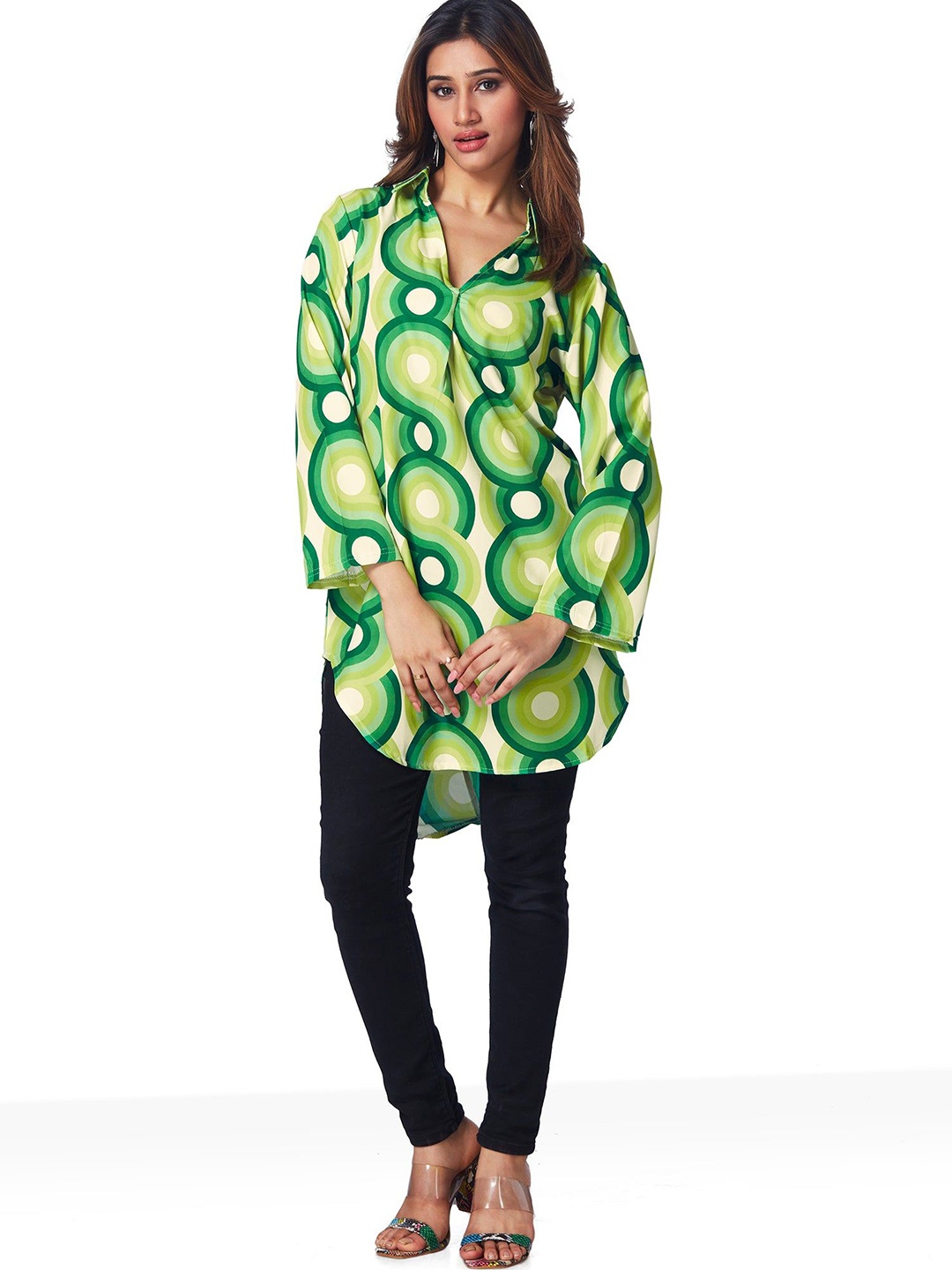 

FREYAA Women Geometric Printed Shirt Style Top, Green