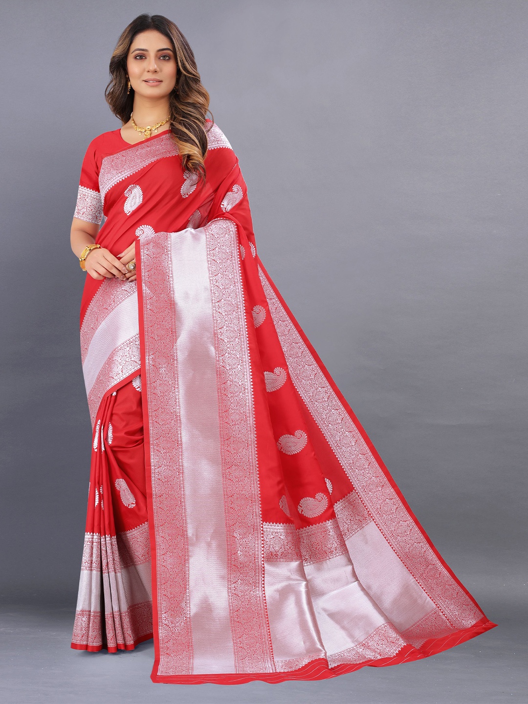 

Upalksh Woven Design Zari Banarasi Saree, Red