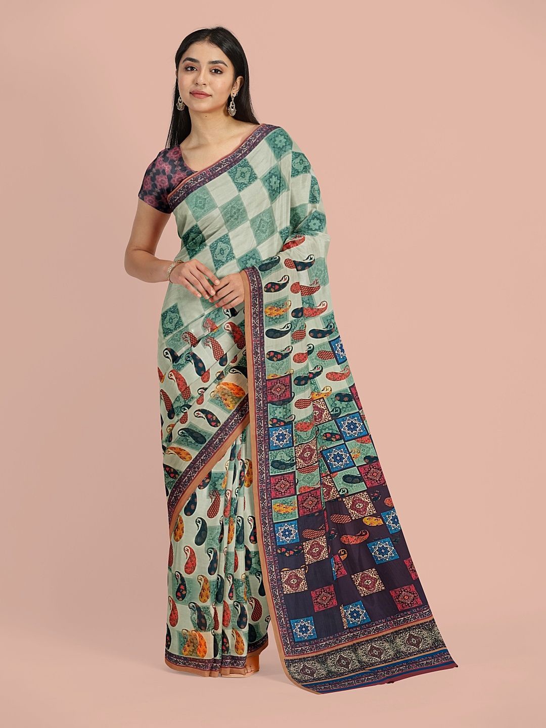 

Avyay Creation Ethnic Motifs Printed Saree, Green