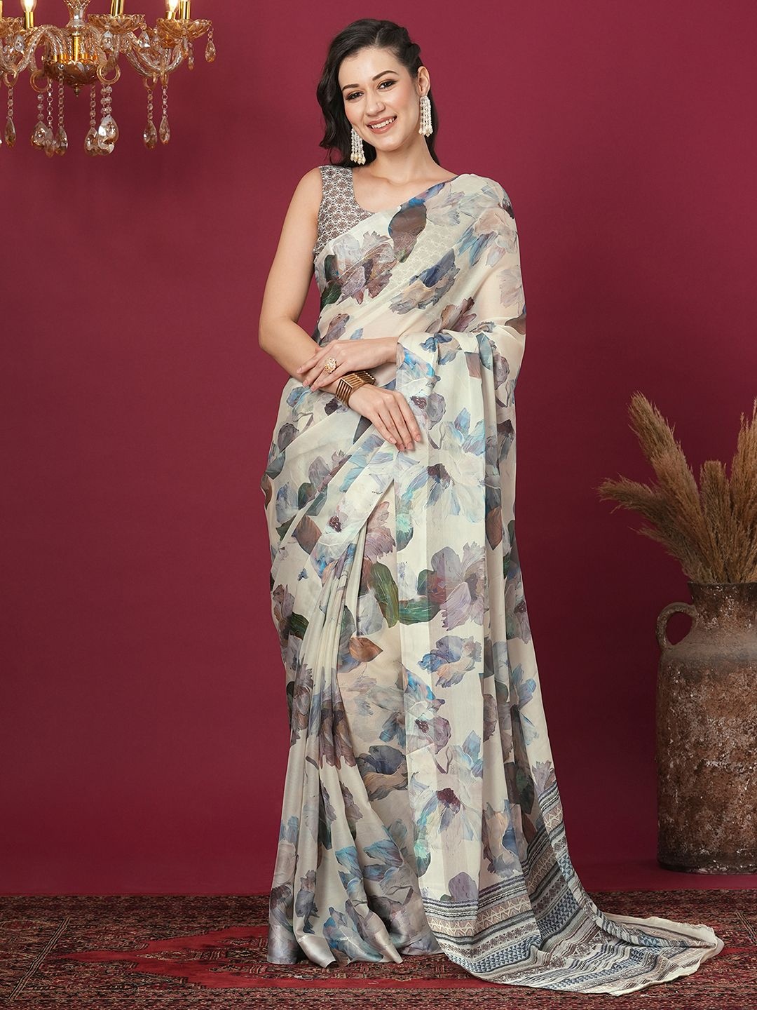 

Mitera Floral Pure Georgette Saree, Cream