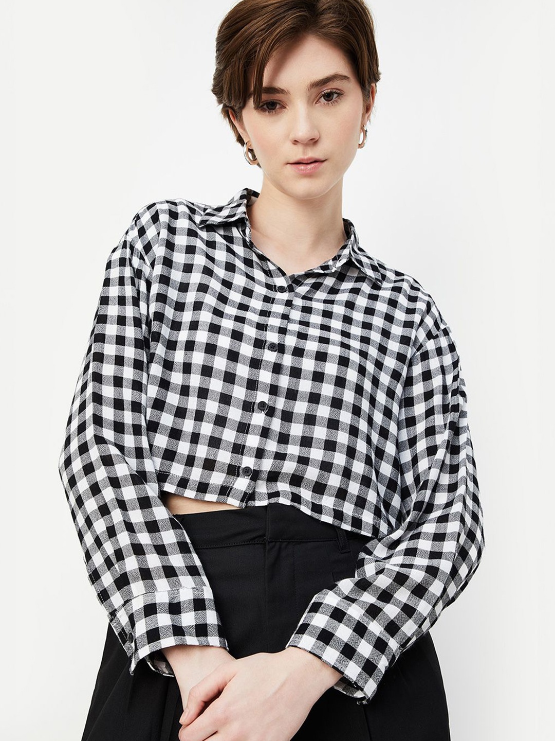 

max Women Boxy Fit Spread Collar Gingham Checked Casual Shirt, Black