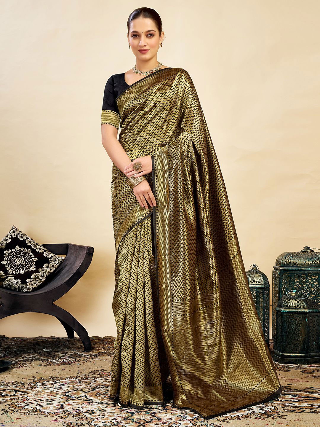 

KALINI Women Woven Design Zari Banarasi Saree, Gold