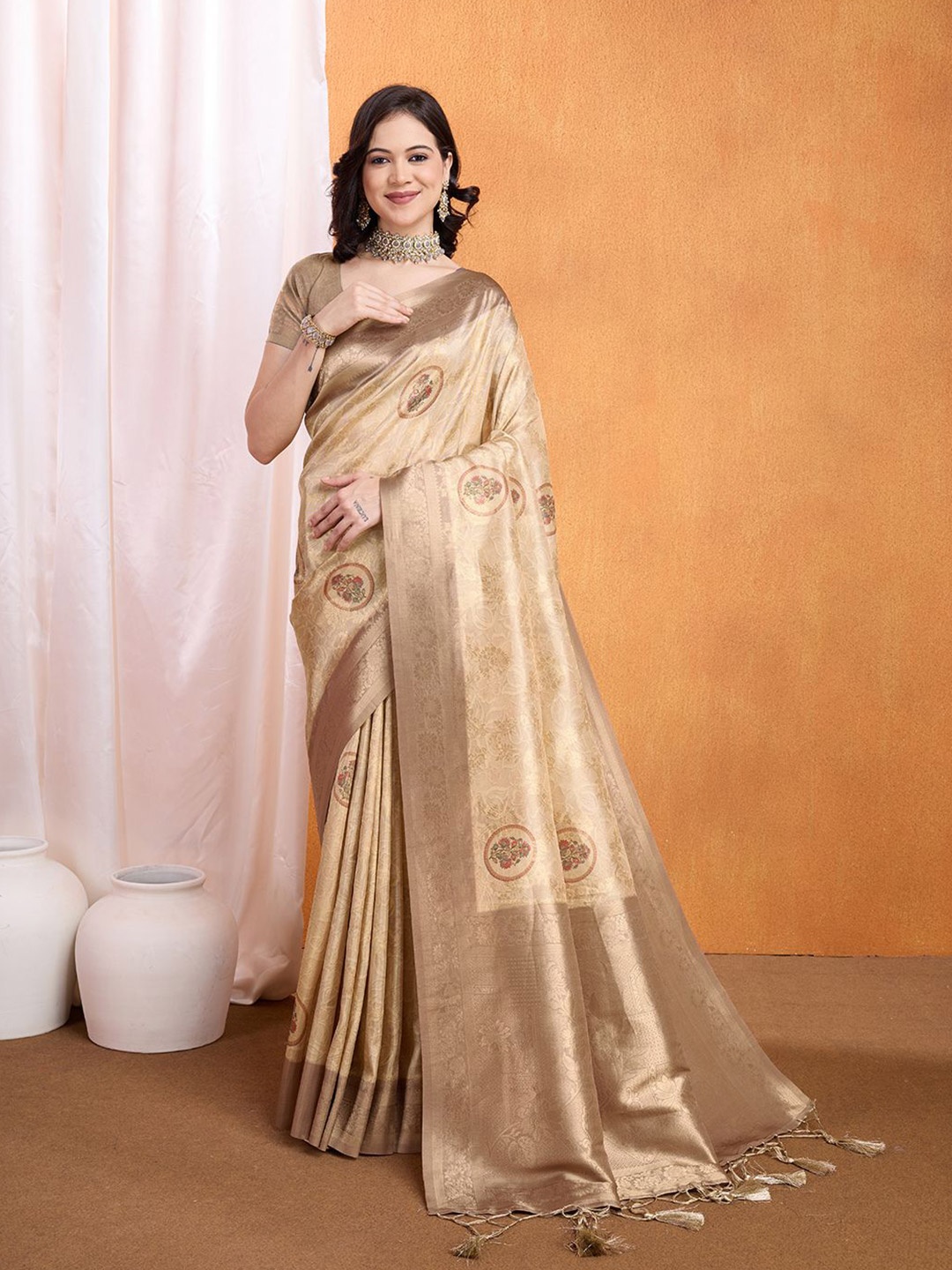 

Mitera Paisley Banarasi Saree, Cream