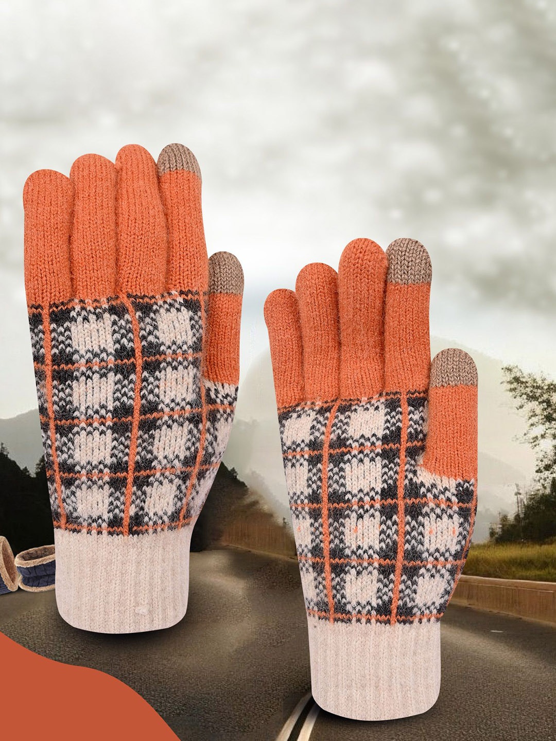

LOOM LEGACY Women Checked Touchscreen Gloves, Orange