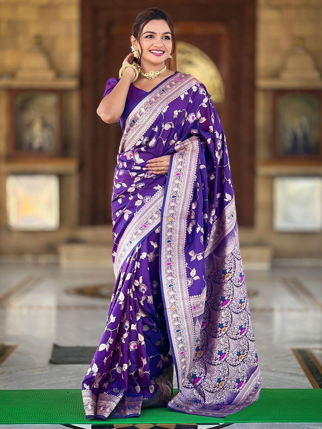 

KALINI Woven Design Zari Banarasi Saree, Purple