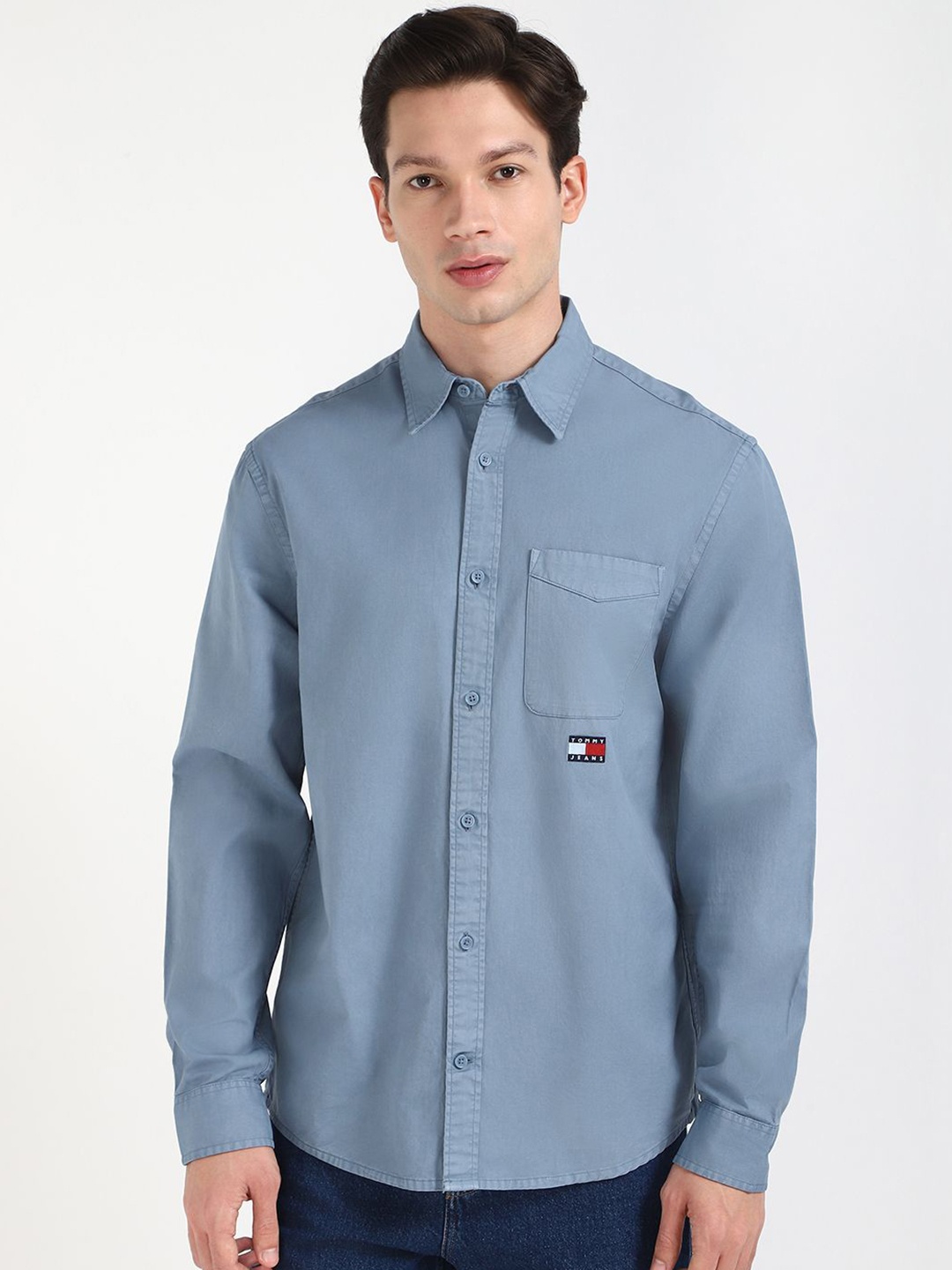 

Tommy Hilfiger Men Spread Collar Solid Cotton Casual Shirt, Blue