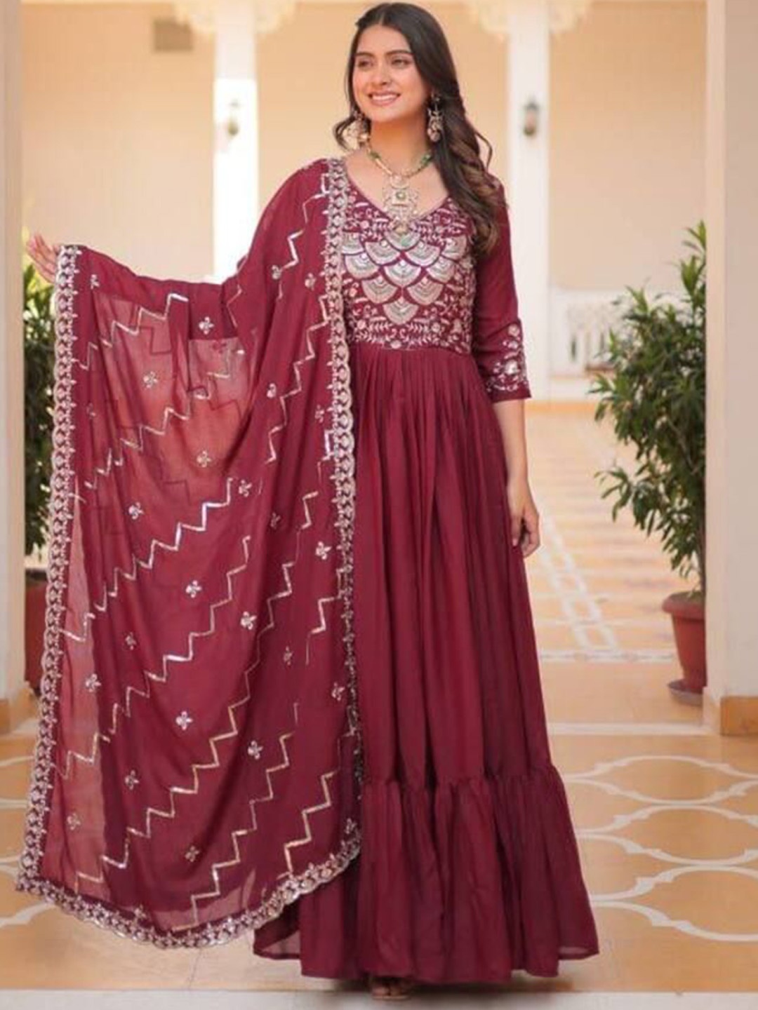 

KALINI Flower Embroidery Gown With Dupatta, Maroon