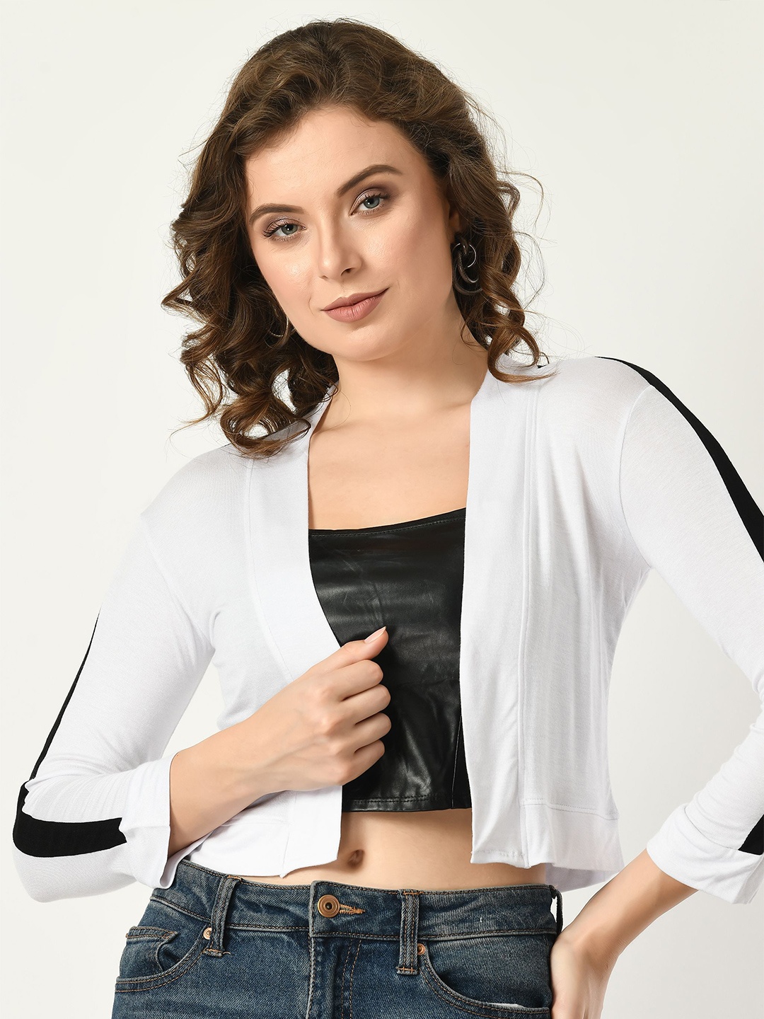 

RAYWARE Women Crop Shrug, White