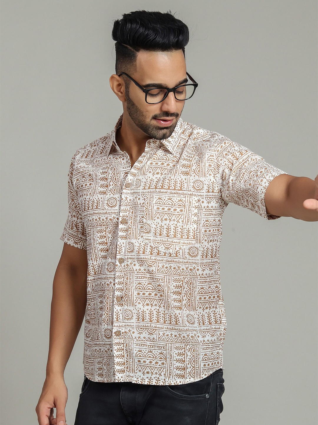 

Cotton Curio Men Comfort Opaque Printed Casual Shirt, Beige