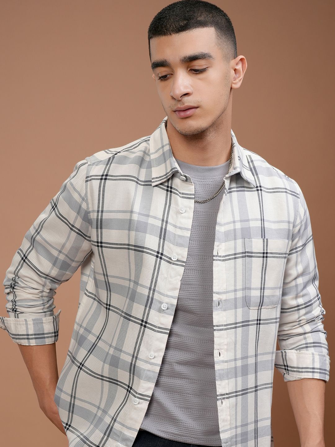 

HIGHLANDER Men Slim Fit Spread Collar Checked Cotton Casual Shirt, Off white