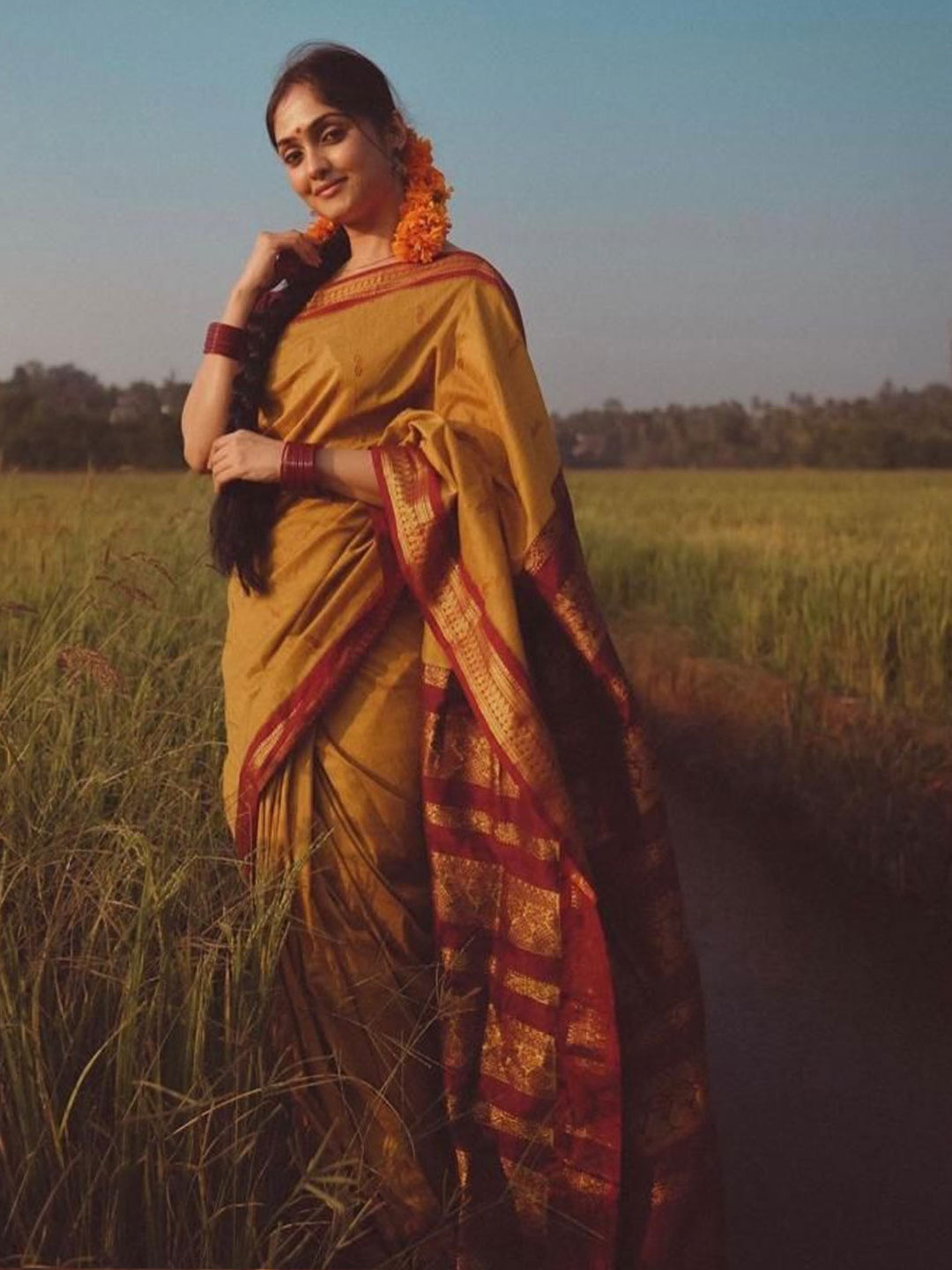 

Upalksh Woven Design Zari Saree, Yellow