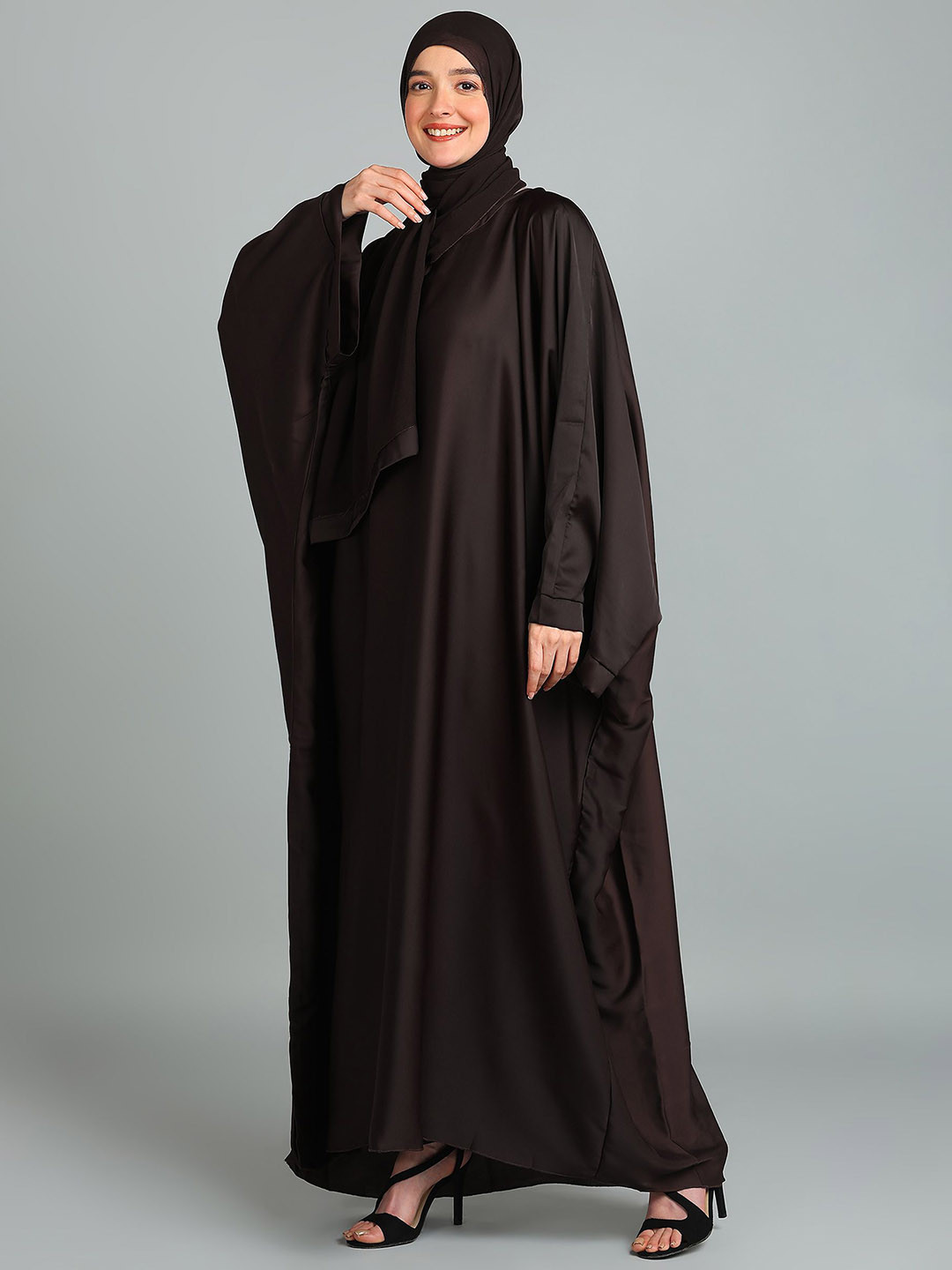 

BROKE BRAND Round Neck Arabian Style Plain Kaftan Abaya, Brown