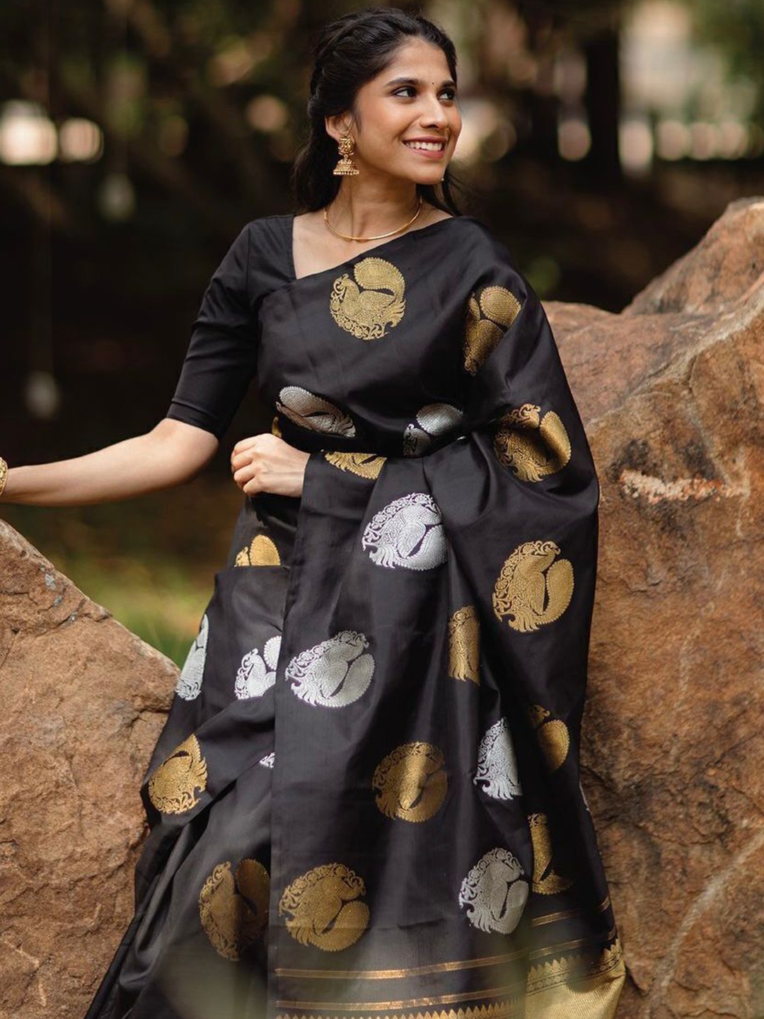 

Upalksh Ethnic Motifs Woven Design Zari Kanjeevaram Saree, Black
