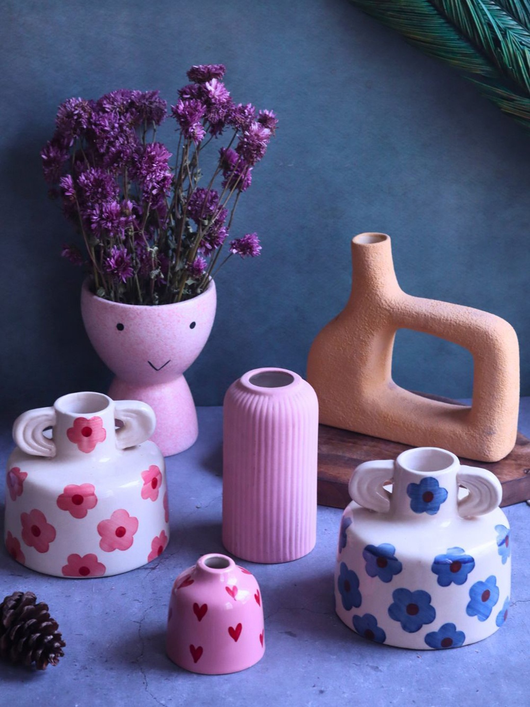 

WEAVING HOMES Pink & White 6 Pieces Printed Ceramic Blossom Bliss Vases