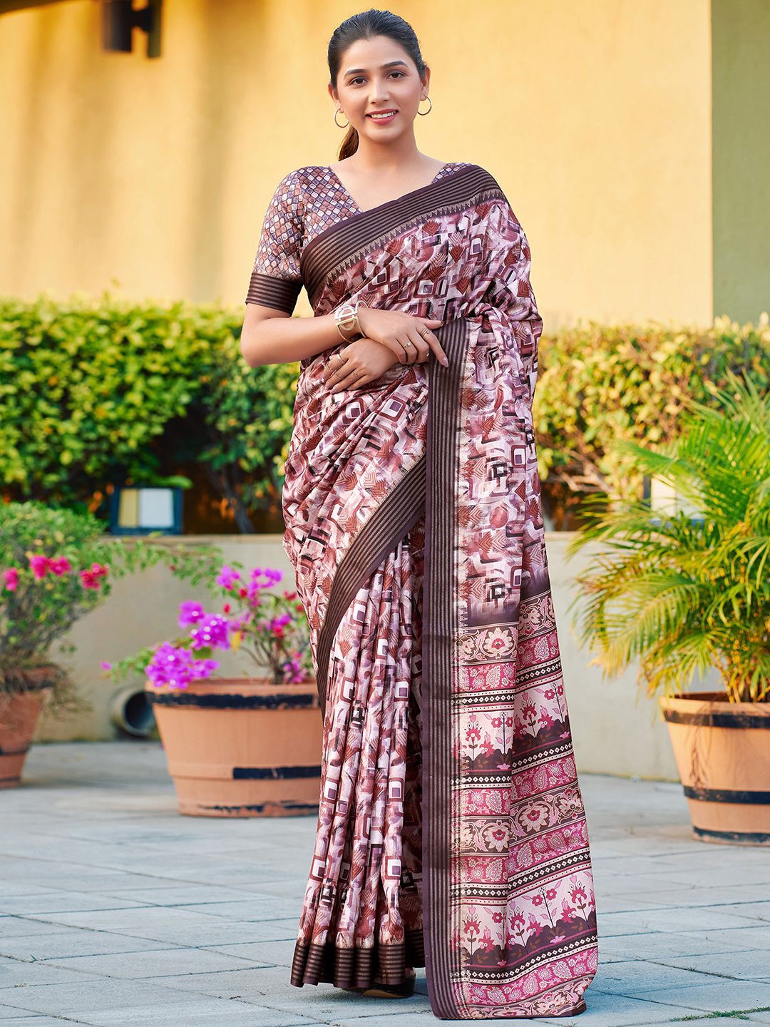 

KALINI Printed Striped Border Zari Saree, Brown