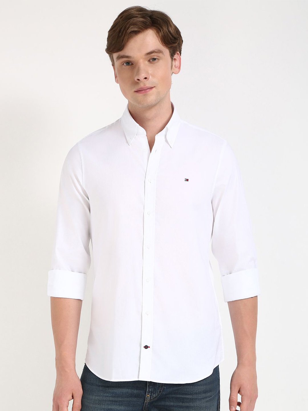 

Tommy Hilfiger Men Slim Fit Button-Down Collar Solid Cotton Casual Shirt, White