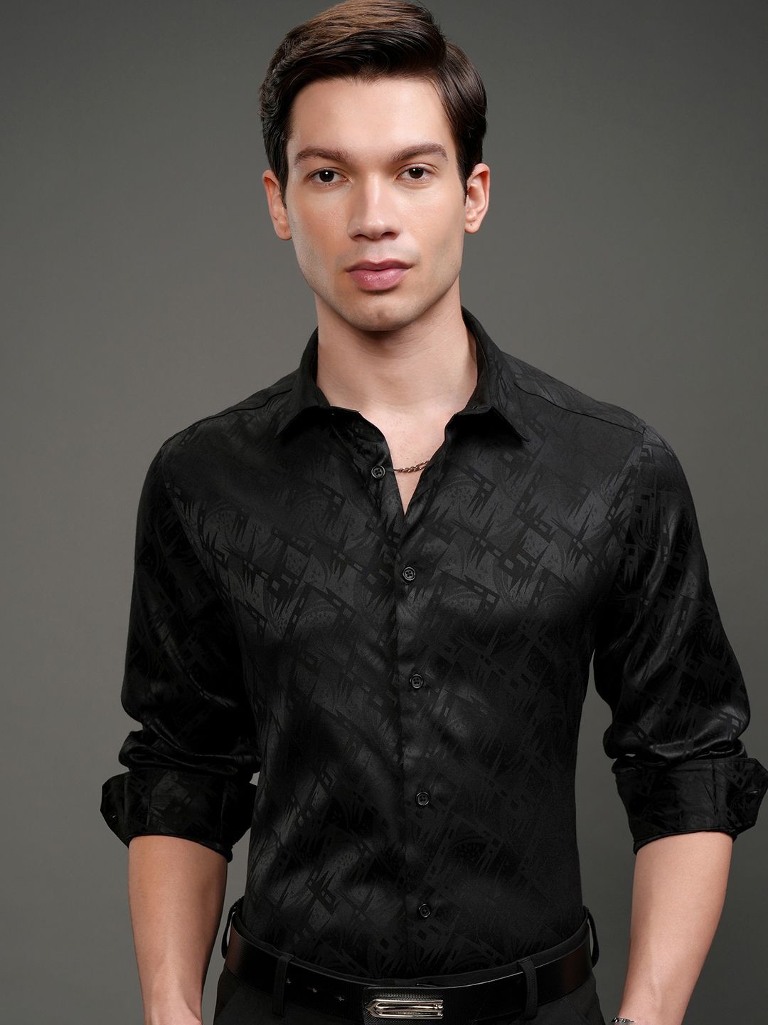 

HIGHLANDER Men Slim Fit Design Spread Collar Textured Cotton Formal Shirt, Black