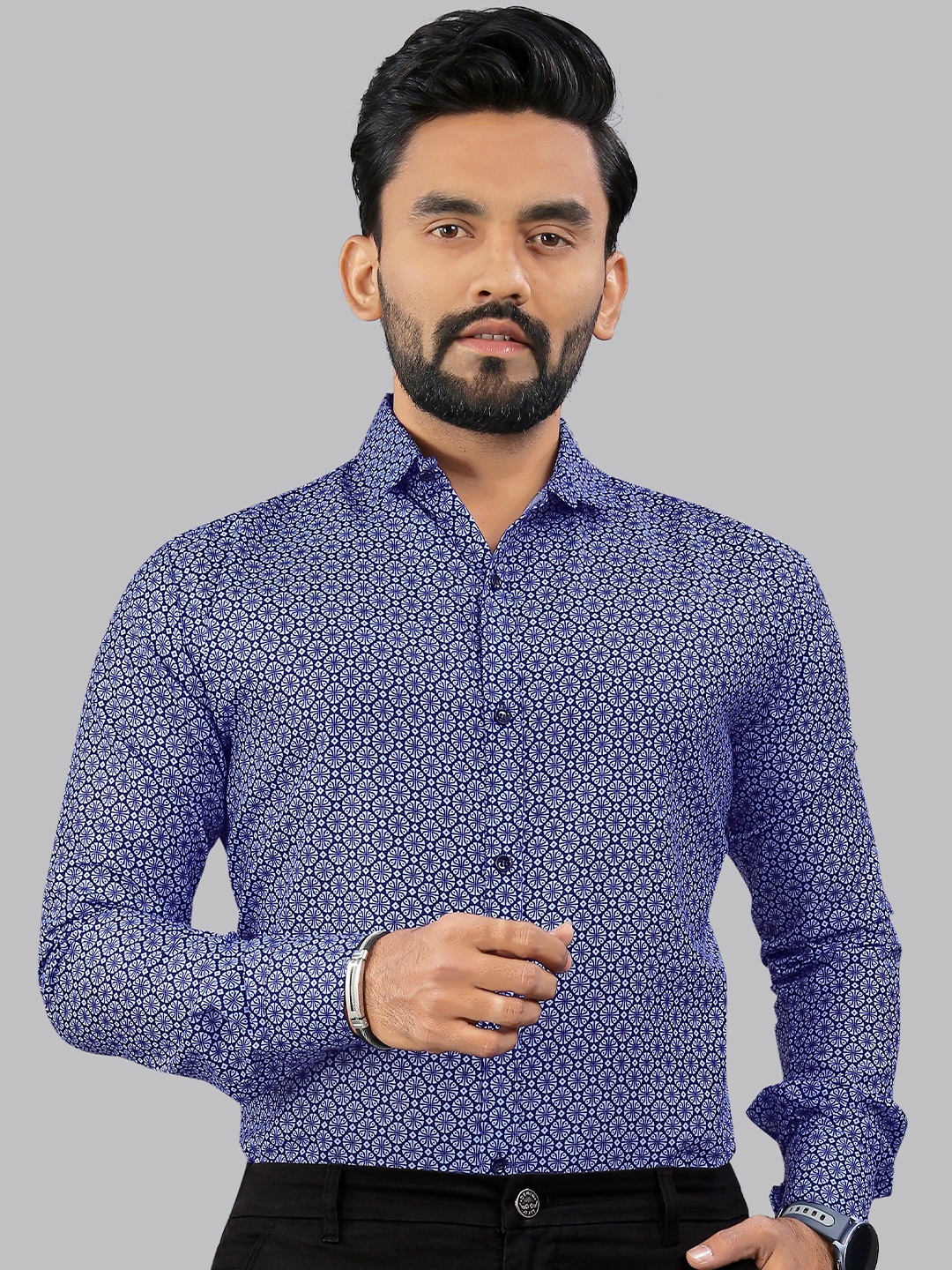 

KHUSHI CREATION Men Original Spread Collar Geometric Printed Cotton Casual Shirt, Blue