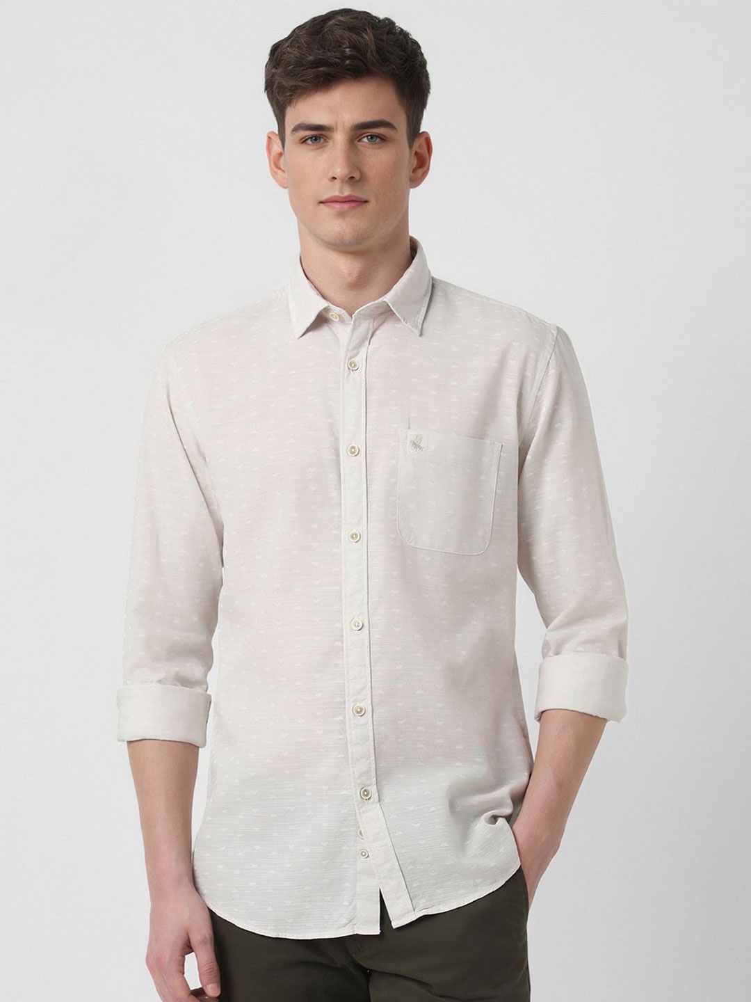 

Peter England Casuals Men Slim Fit Spread Collar Textured Cotton Casual Shirt, Cream