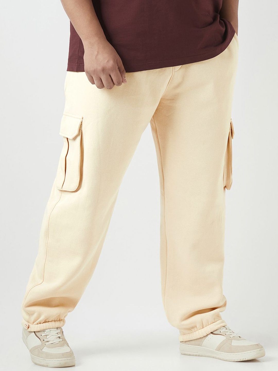

Bewakoof Heavy Duty Men Cargo Joggers 1.0 Men's Brown Oversized Plus Size Cargo Joggers, Beige