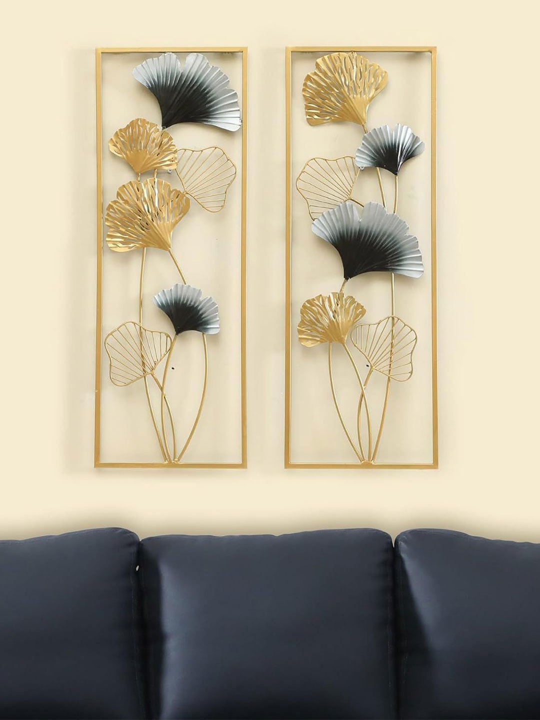 

vedas Mystic Indiana Gold-Toned Black 2 Pieces Textured Metal Wayanad Leaf Wall Decor