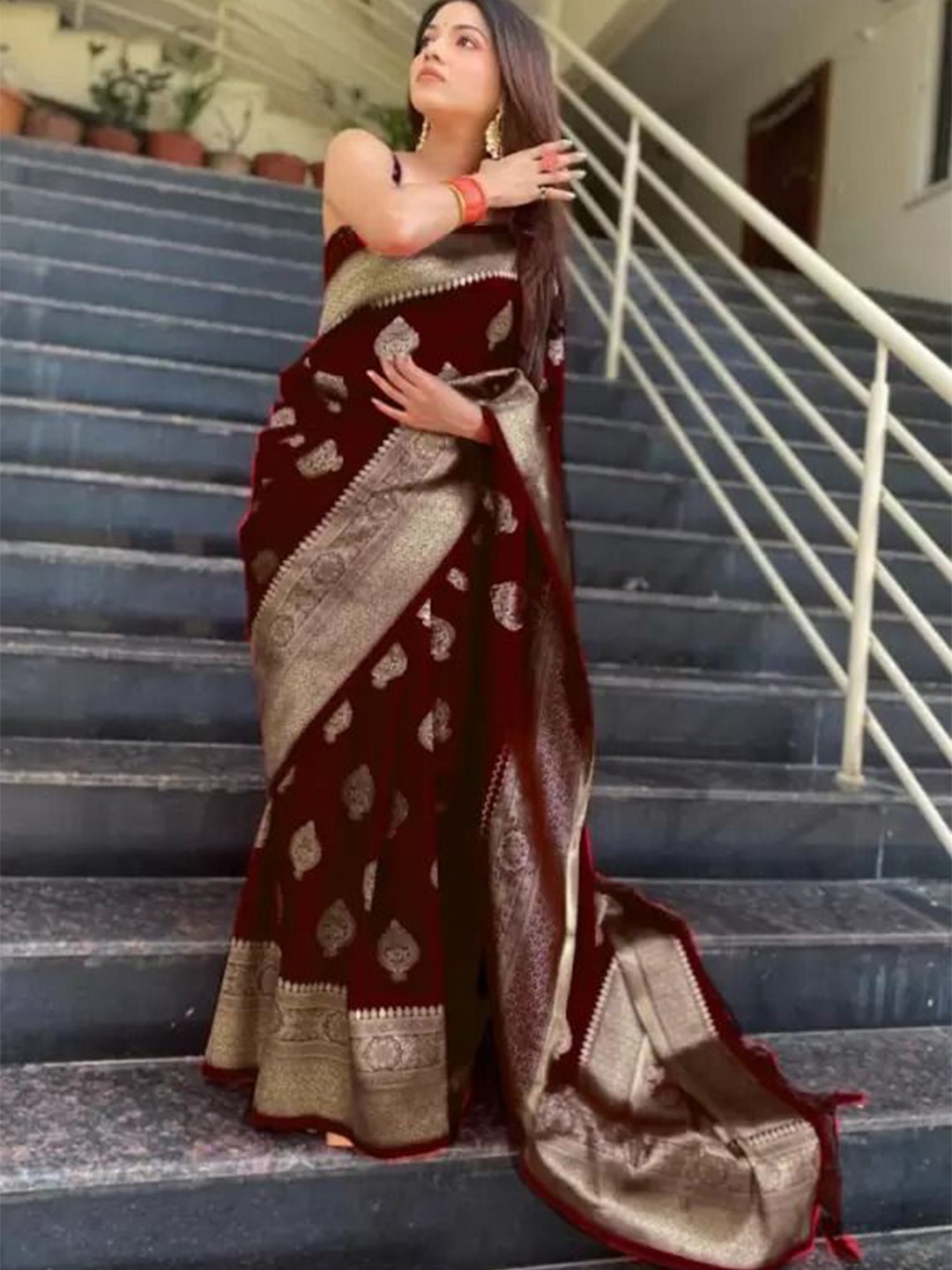 

Florence Woven Design Pure Silk Kanjeevaram Saree, Maroon