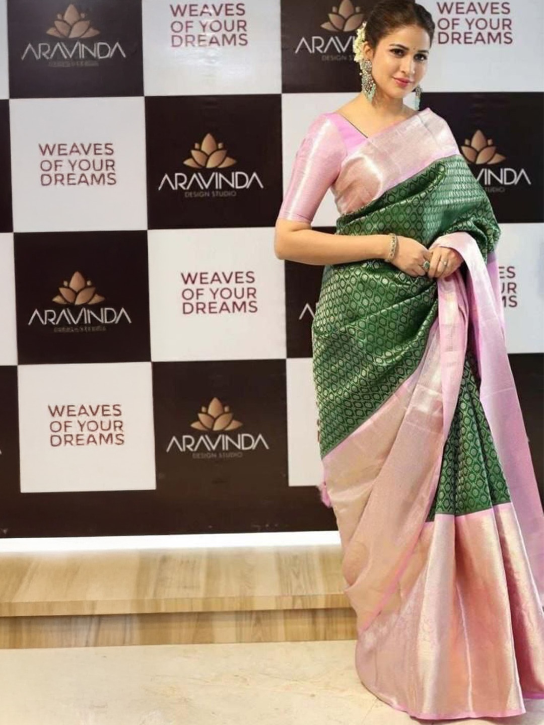

Upalksh Woven Design Zari Pure Silk Banarasi Saree, Green