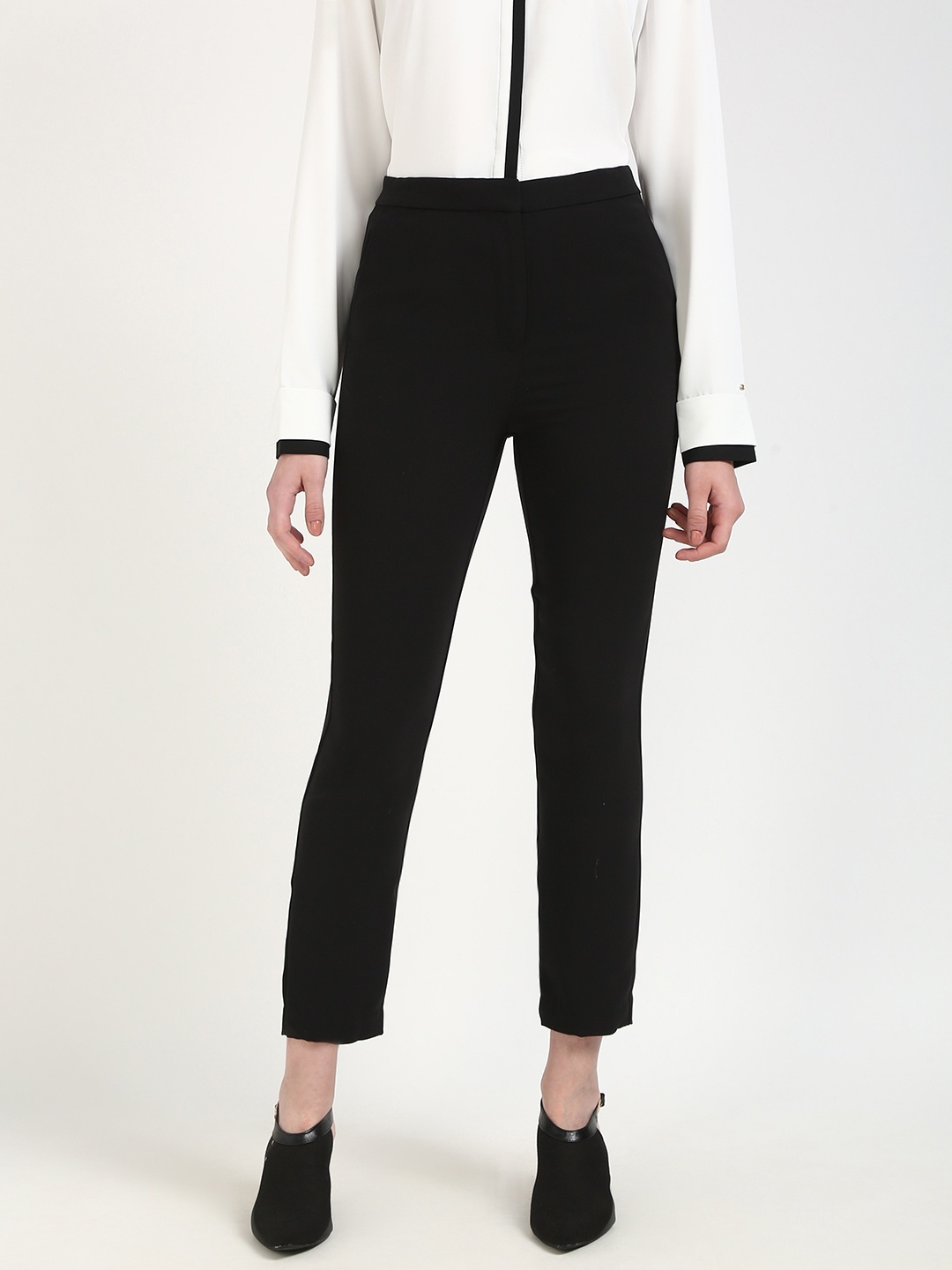 

Tommy Hilfiger Women Slim Fit Trousers, Black