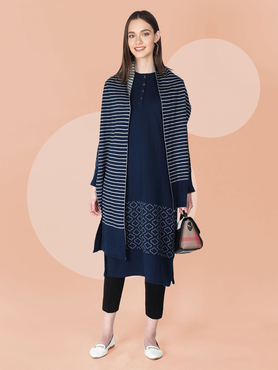 

CHKOKKO Women Geometric Printed Woollen Acrylic Kurta With Stole, Navy blue