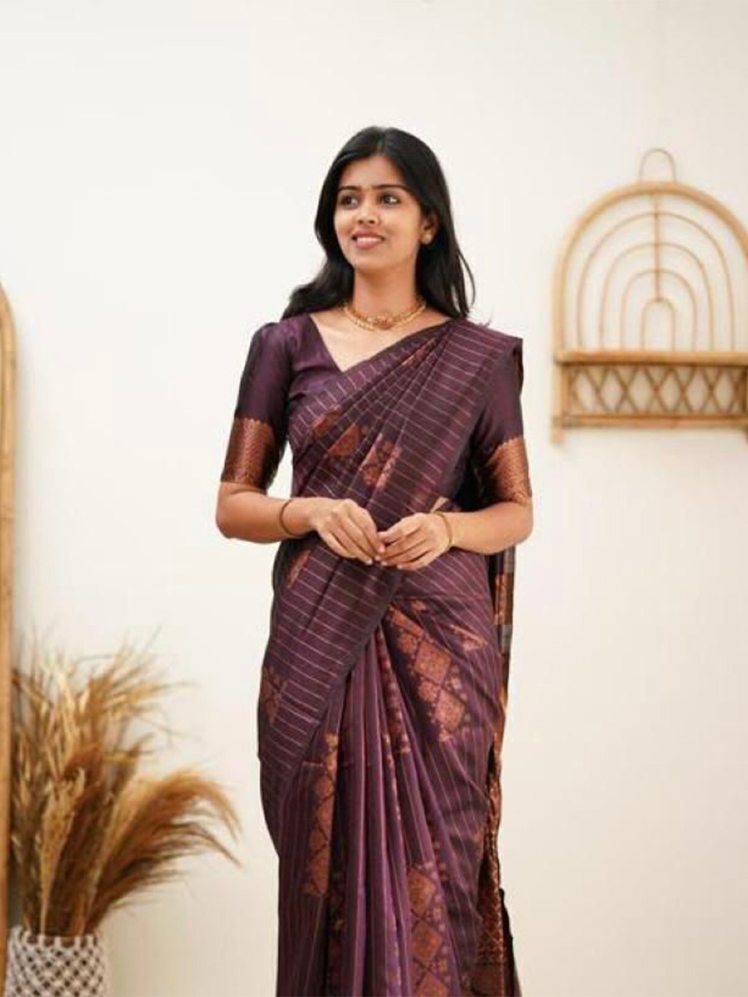 

Upalksh Woven Design Zari Pure Cotton Patola Saree, Purple